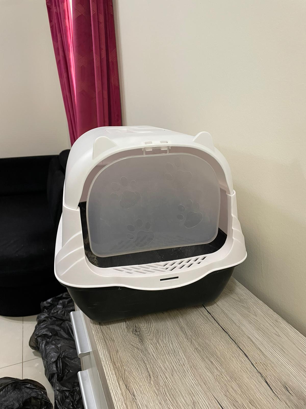 Litter box - Image 1