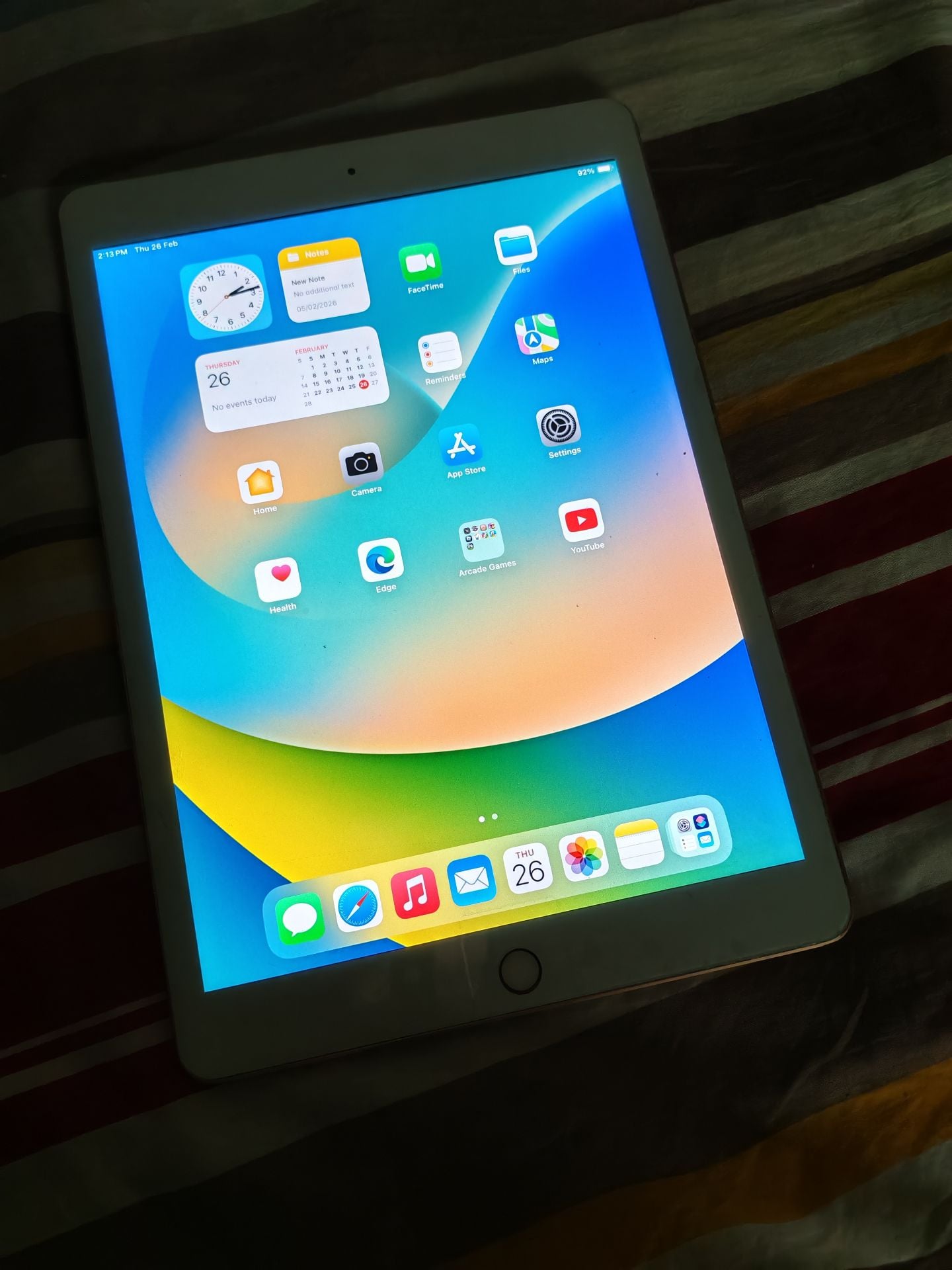 Ipad 8th generation WiFi 32gb sale/swap - Image 3