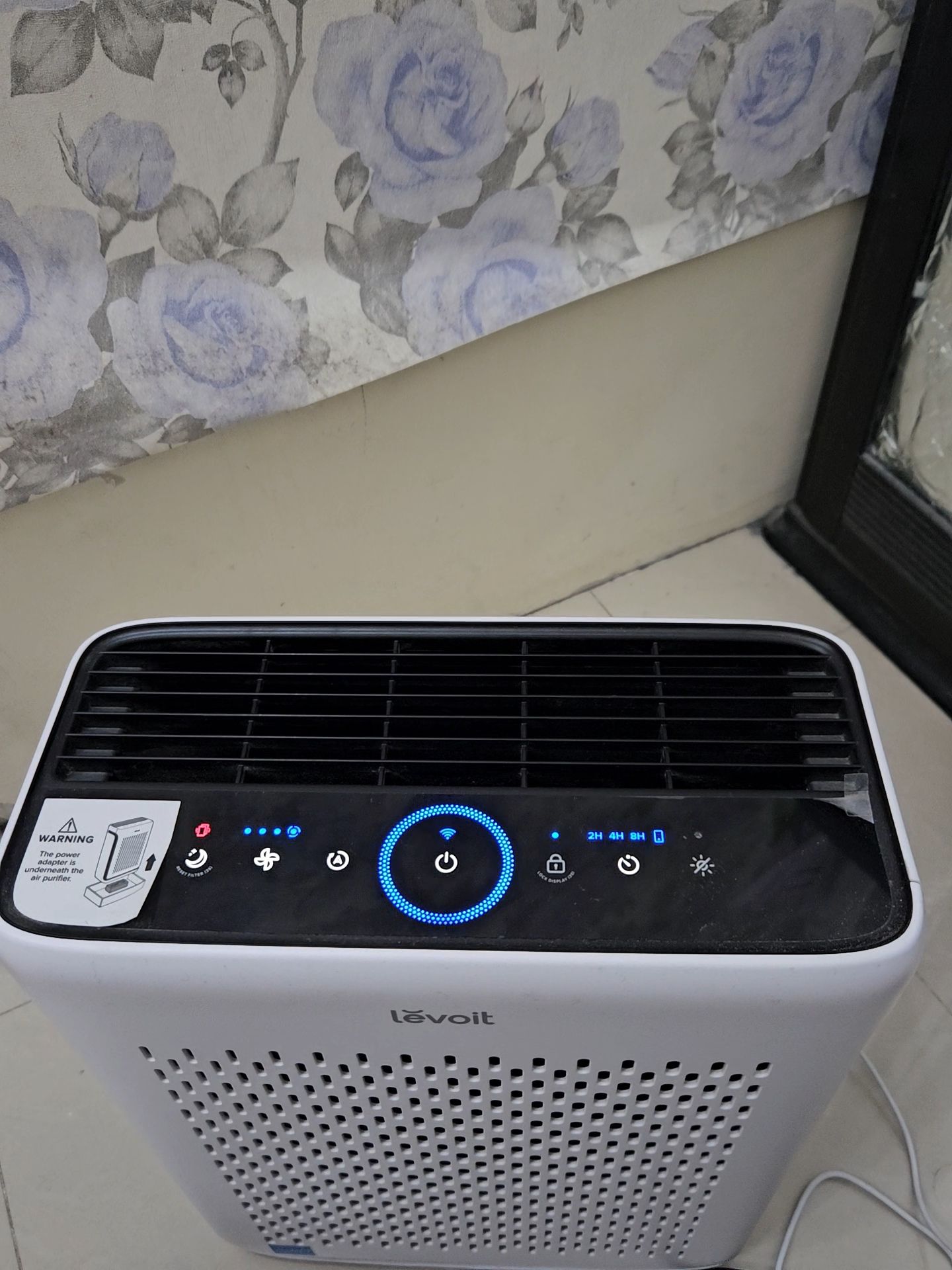 Levoit Vital 100s air purifier + extra new filter  - Image 2