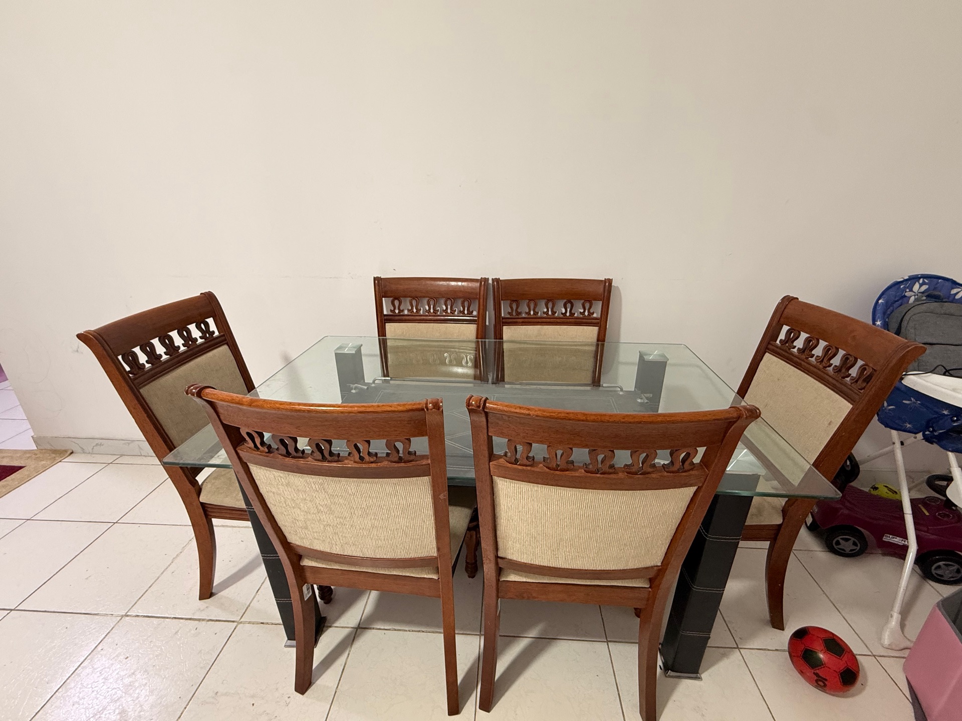 Urgent sale dining table with Six wooden chairs - Image 1