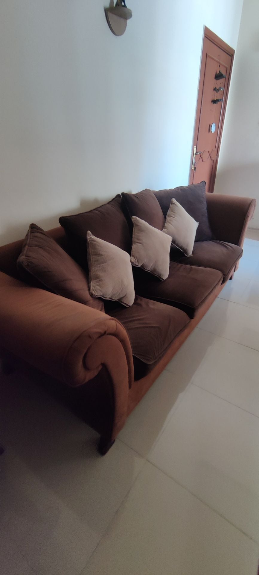 Three seater sofa - Image 4