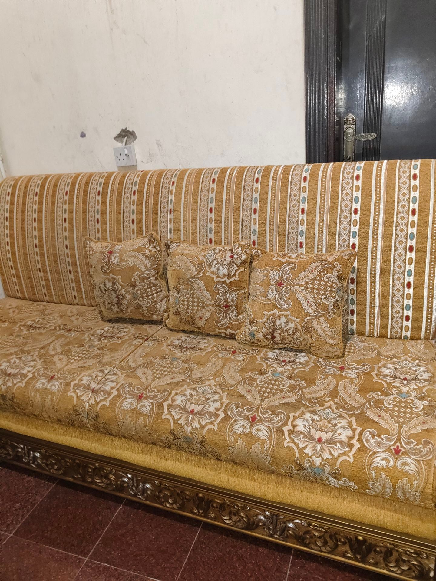 Arabic Sofa - Image 2