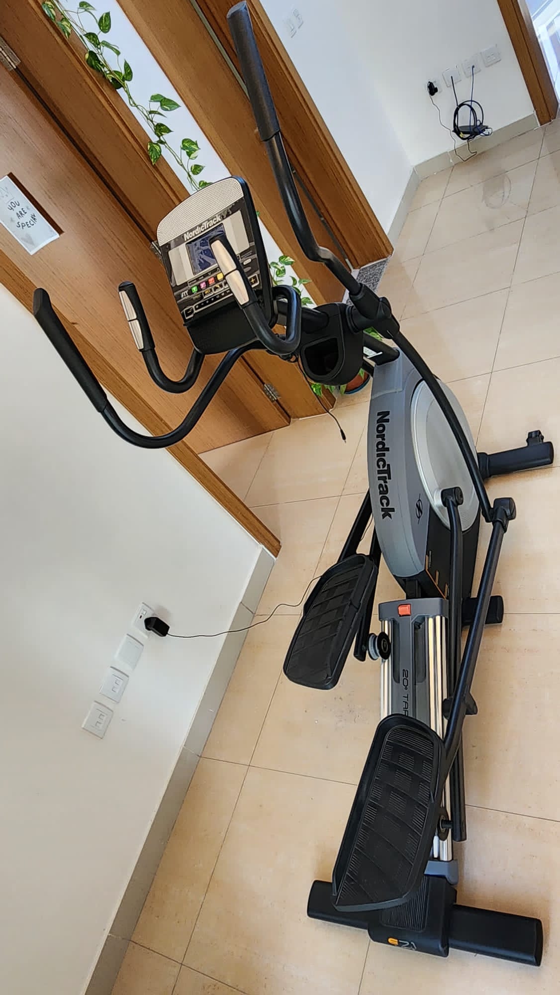 Nordictrack E7.1 Cross Trainer - Image 4