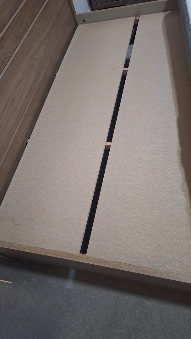 Double bed 180X200 - Image 1
