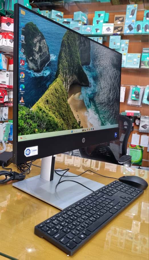 HP 24" INCH ALL IN ONE PC : i7 14TH GENERATION - Image 2