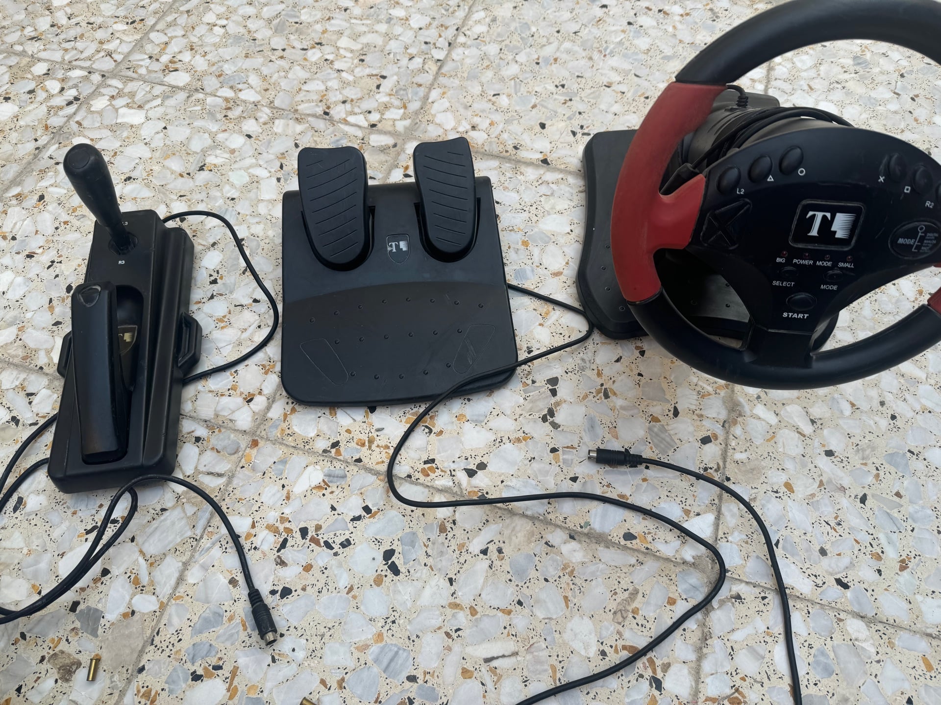 Gaming accessories - Image 1