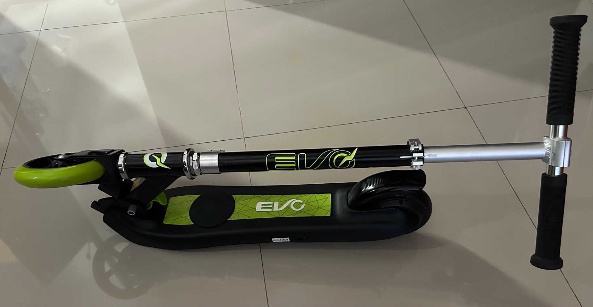 VT1-E-scooter- 6years above-Brand New - Image 2