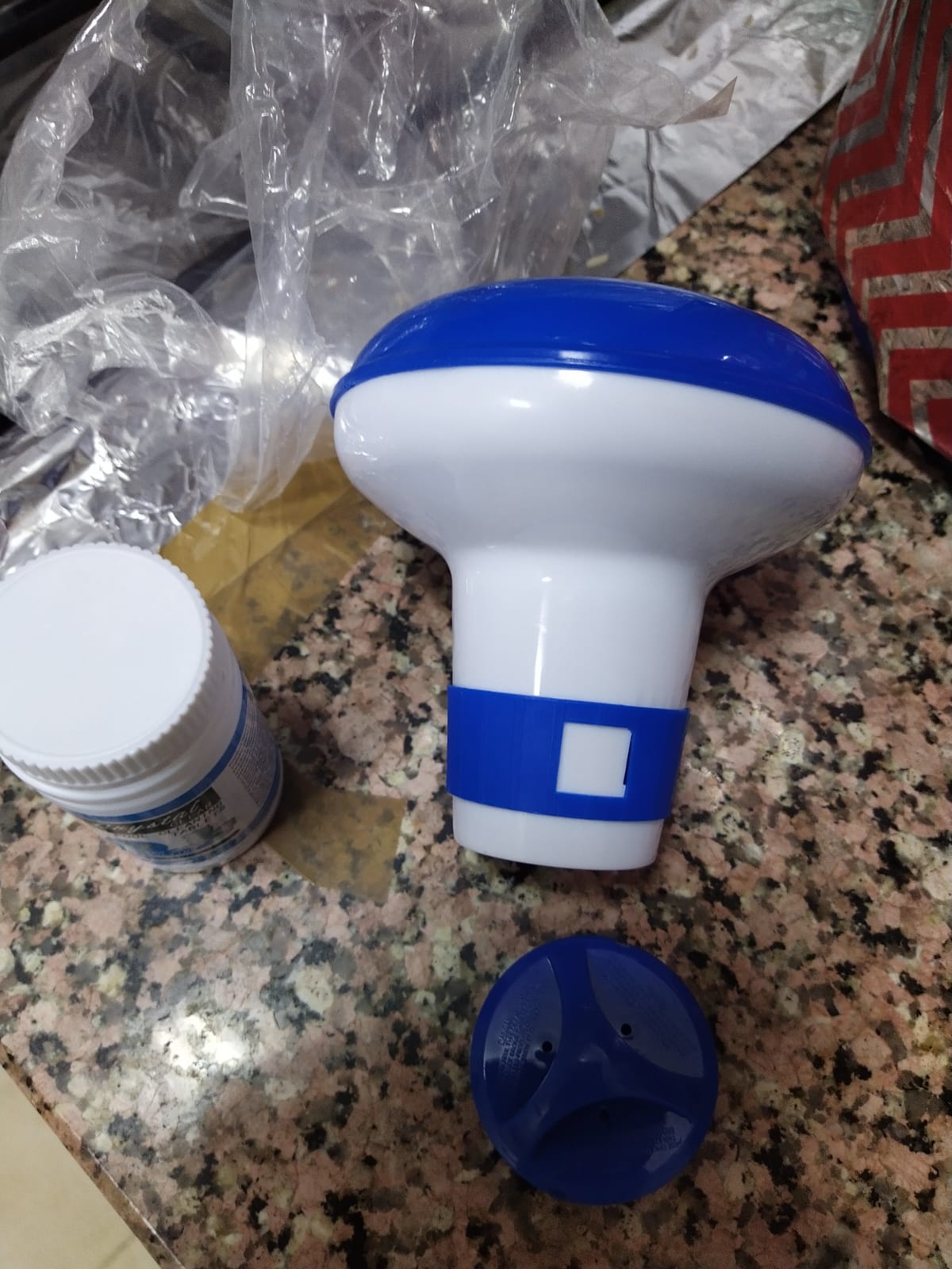 Water Pump with Chlorine Dispenser and Tablet - Image 4