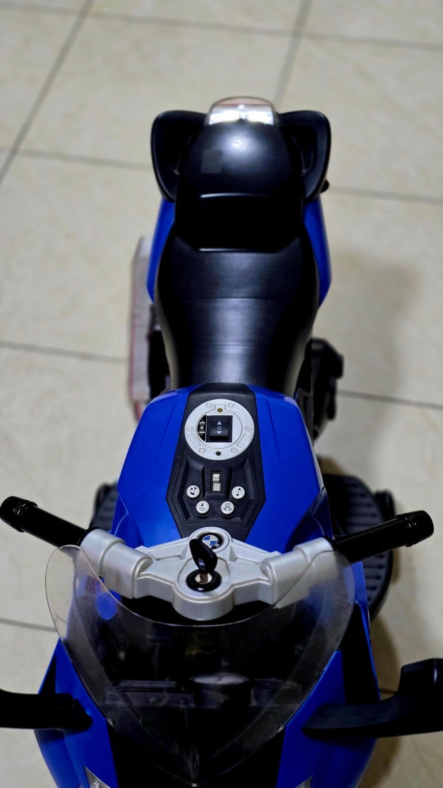 BMW ELECTRIC MOTOR BIKE - Image 4