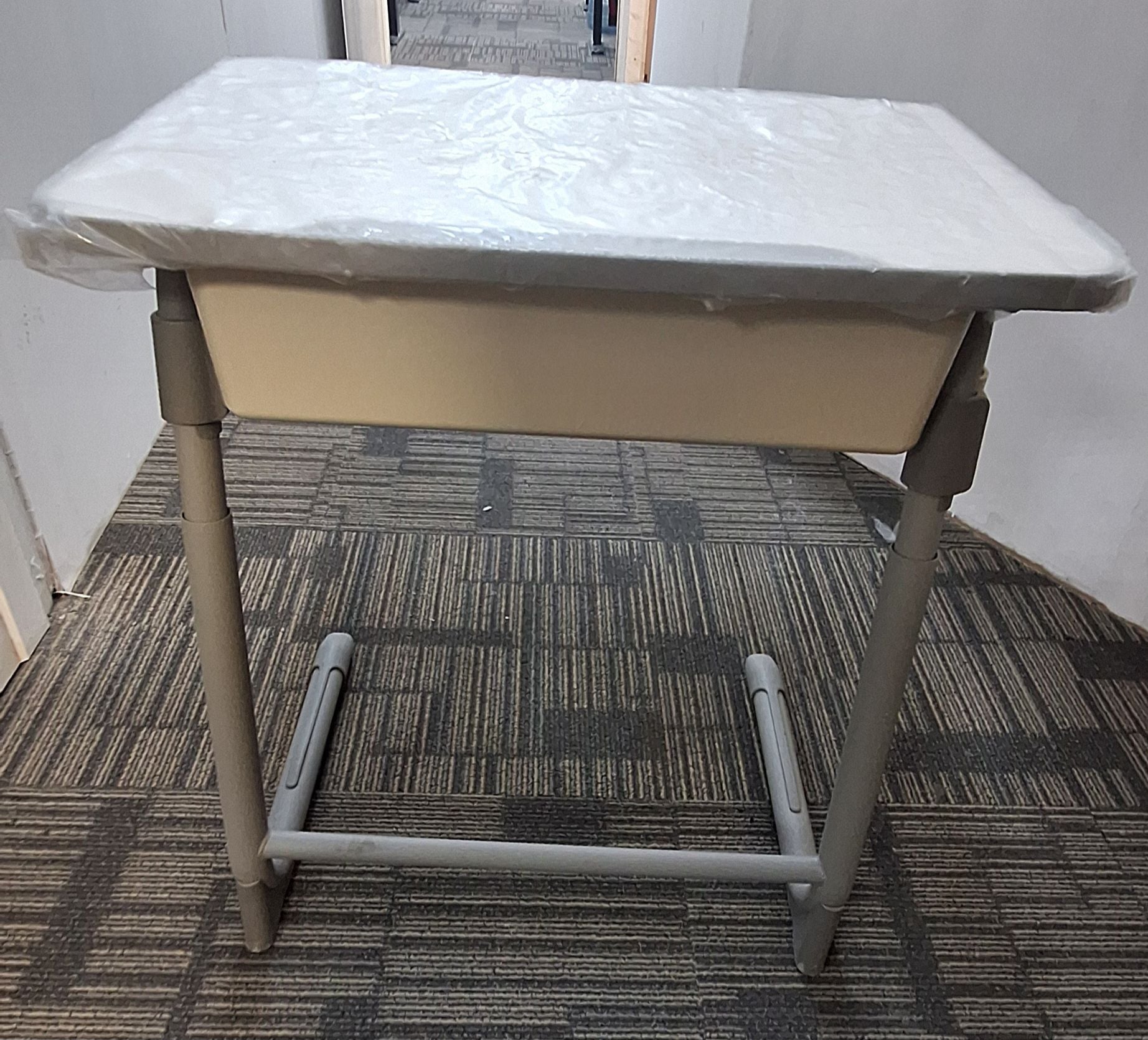 Selling Comfertable Study table or laptop table - Image 4