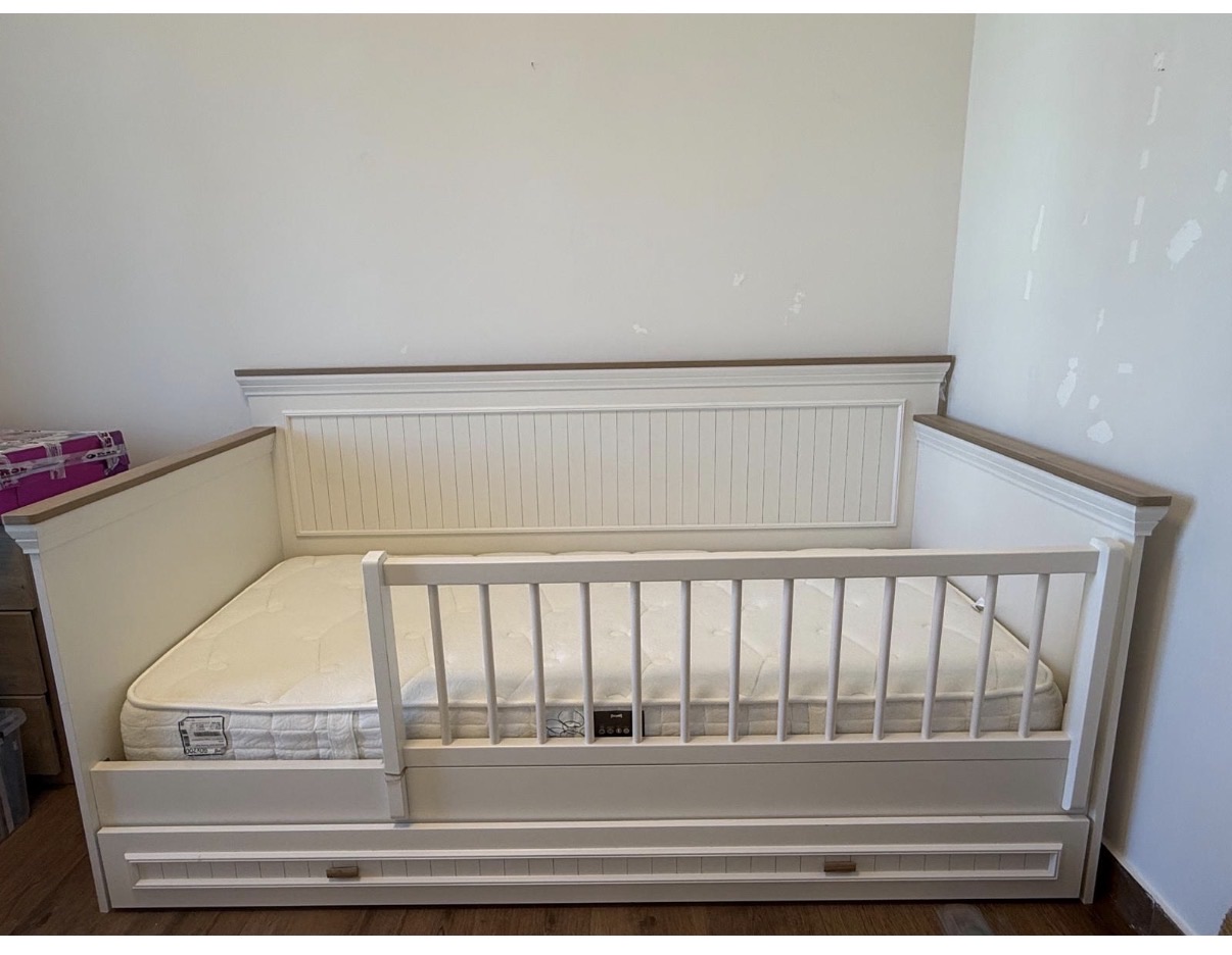 High-Quality Home Furniture for Urgent Sale – Full House Set - Image 6