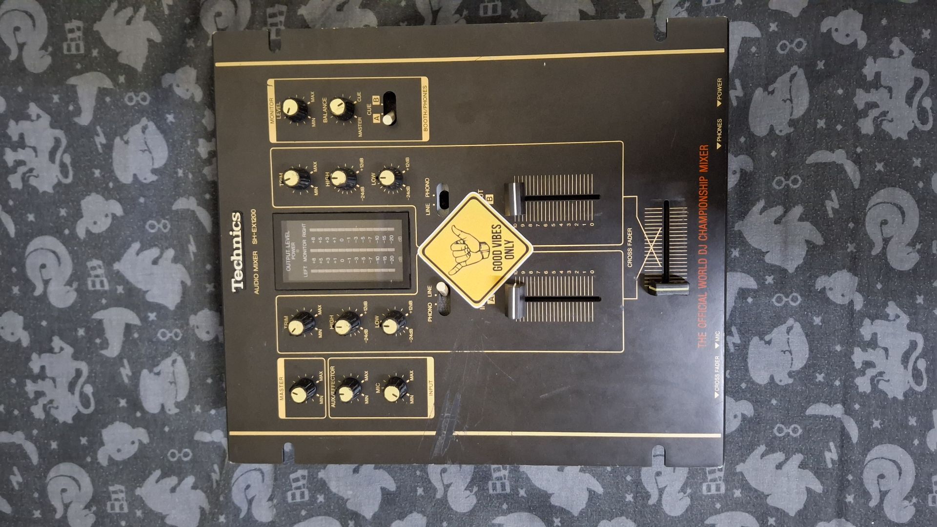 Technics SH EX1200 DJ MIXER - Image 2