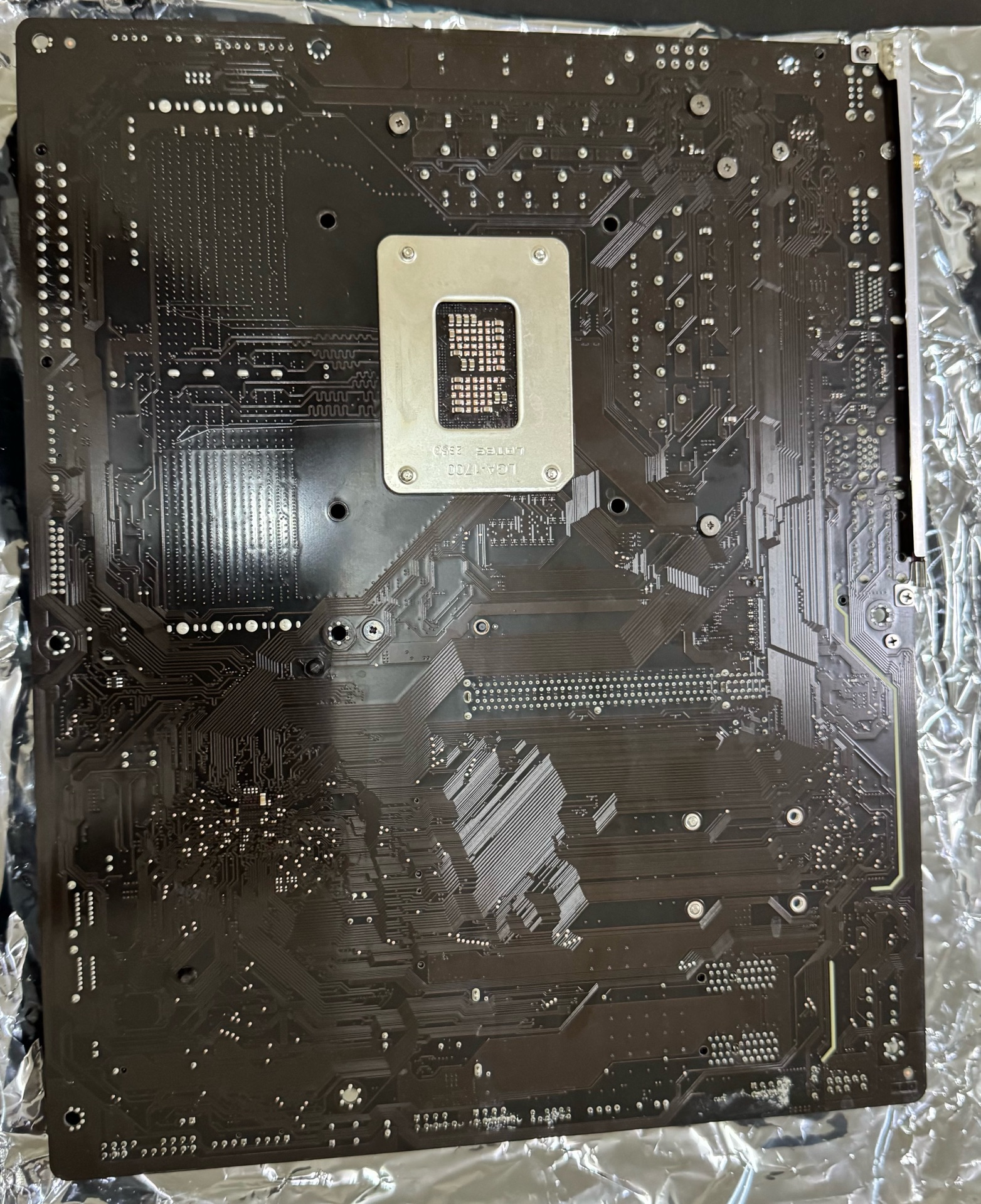 MOTHERBOARD GIGABYTE Z790 Gaming Plus AX (DDR5) – Like New -LGA 1700 - Image 6