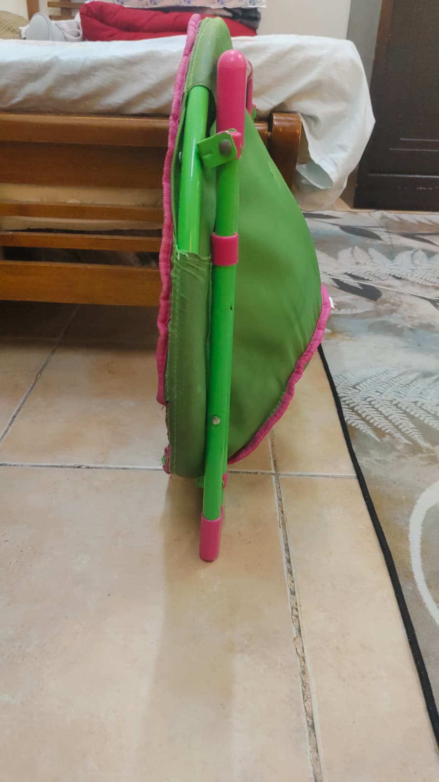 Kids folding chair - Image 3