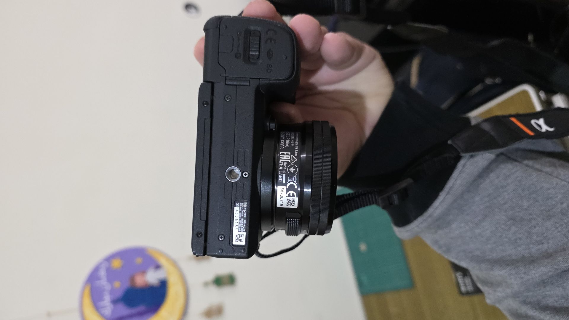 Sony A6400 + 3 Lenses for sale - Image 5