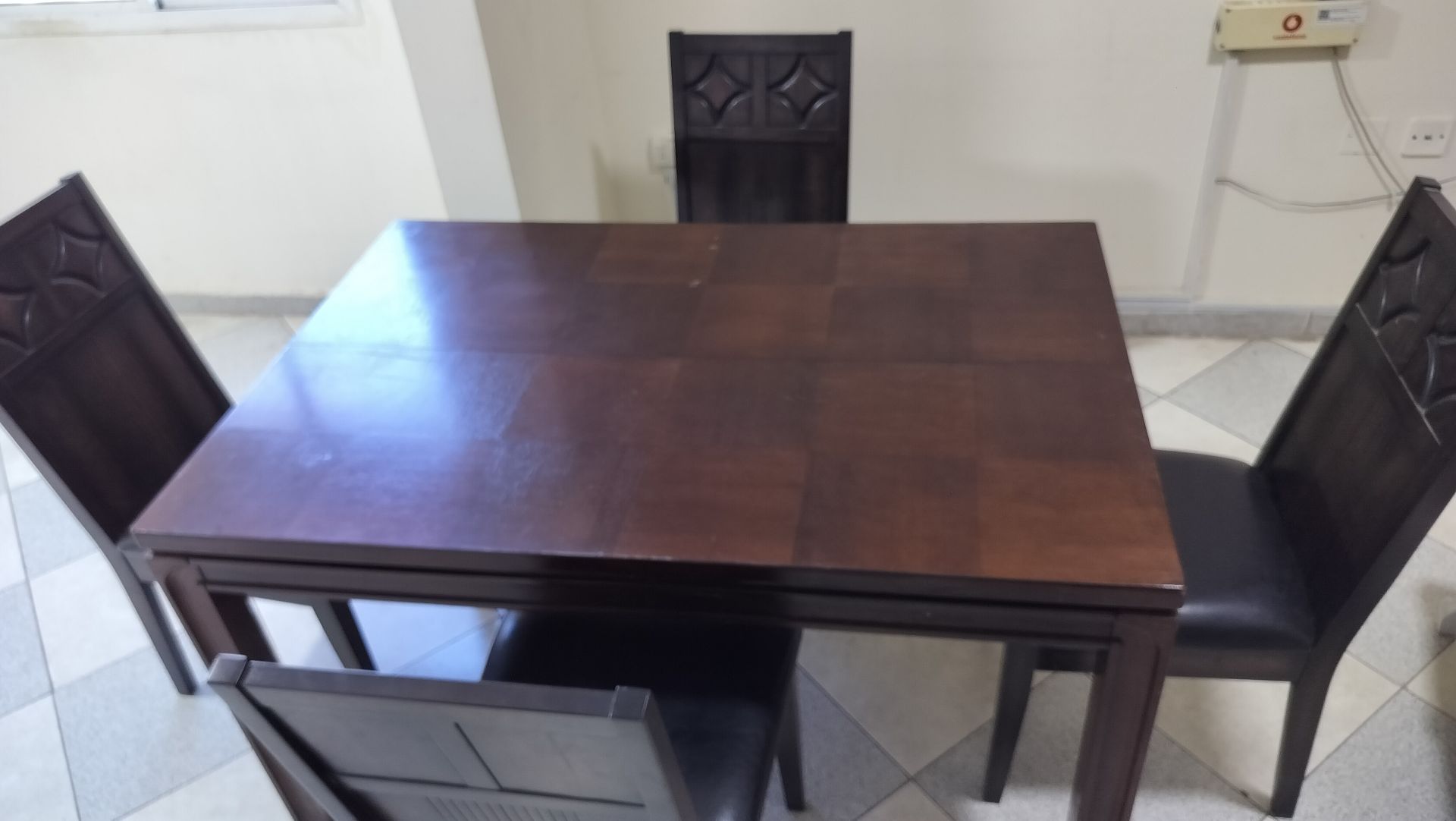 Dining table  - Image 3