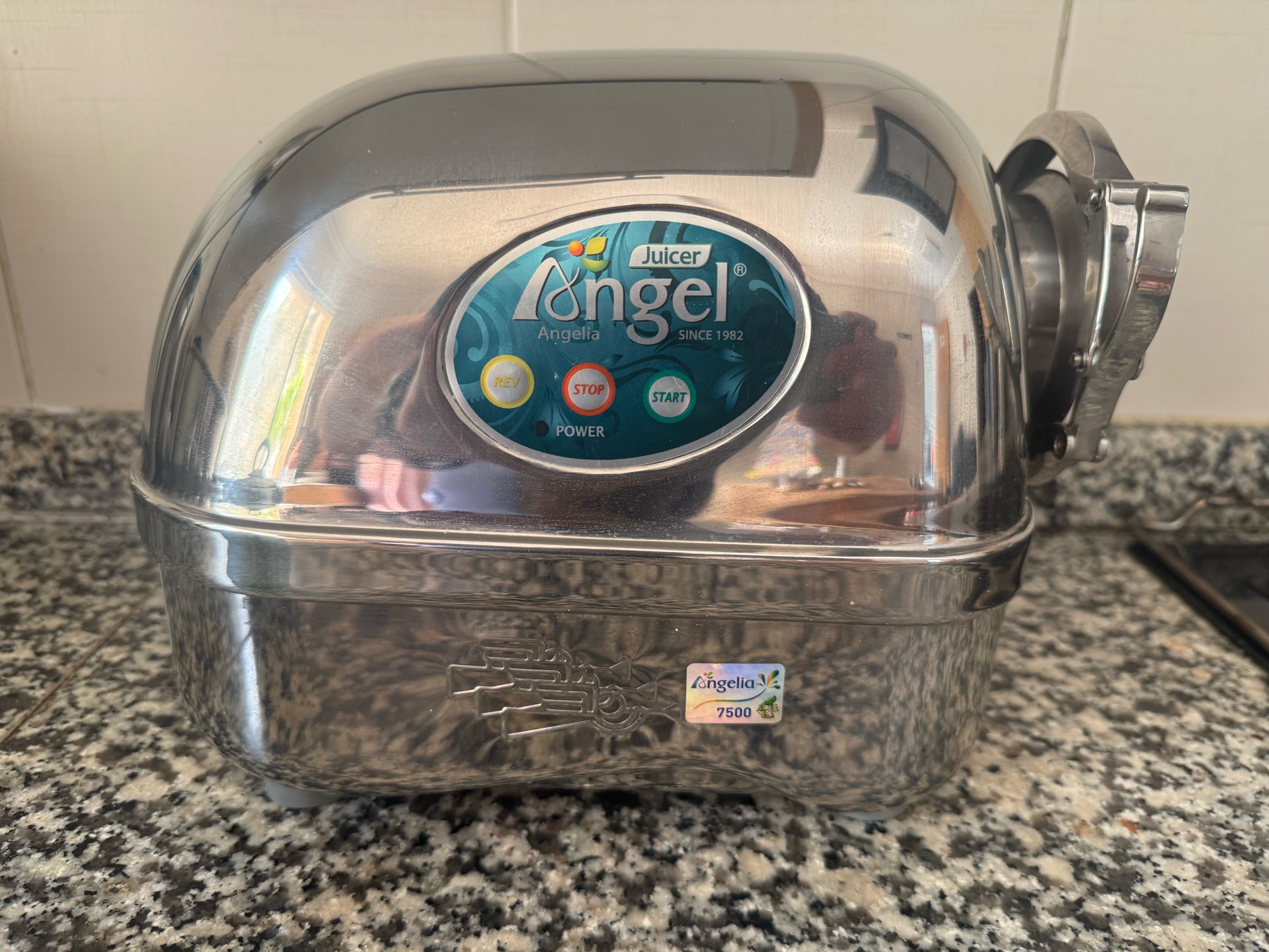 Angel Juicer - Image 1
