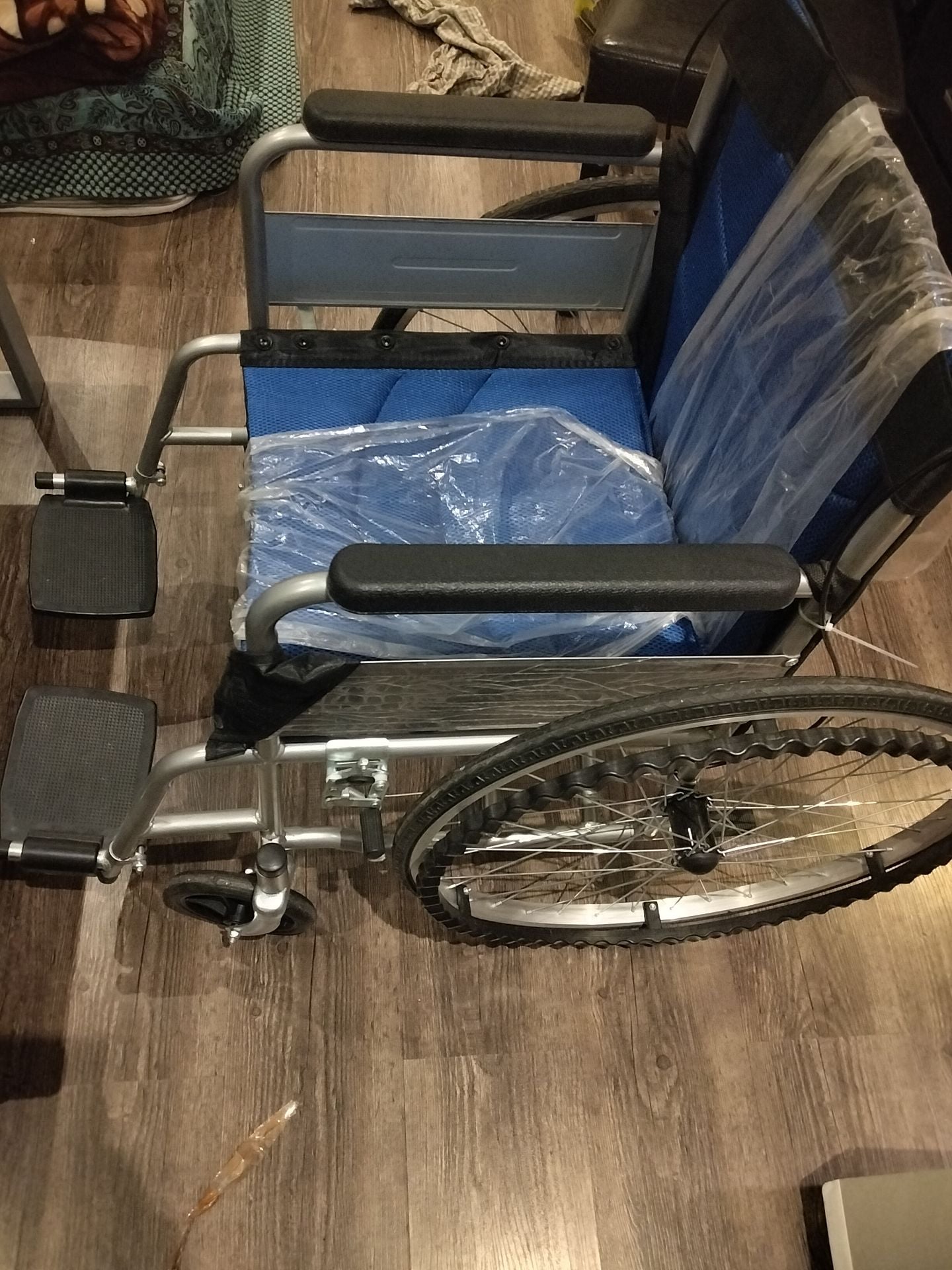 Wheel chair - Image 4