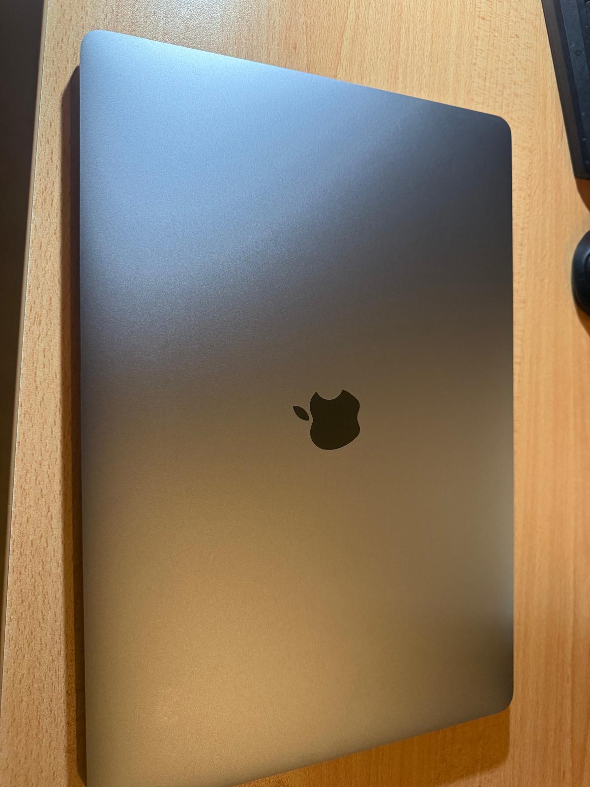 Apple MacBook Pro 16-Inch "Core i7" 2.6 2019 Space Gray - Image 5