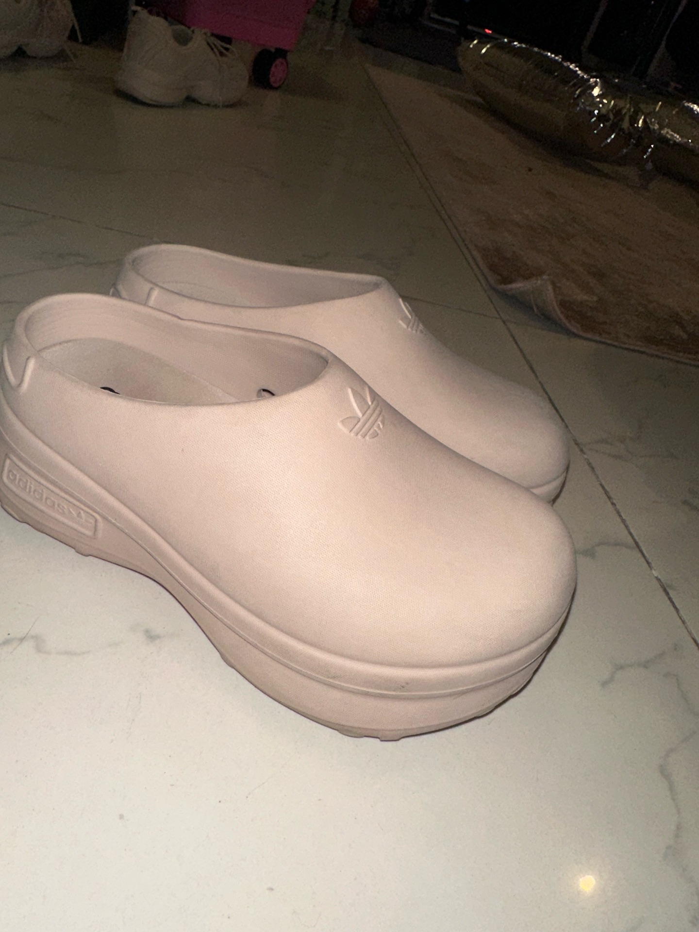 Adidas skechers under armor and zara foot wear - Image 1