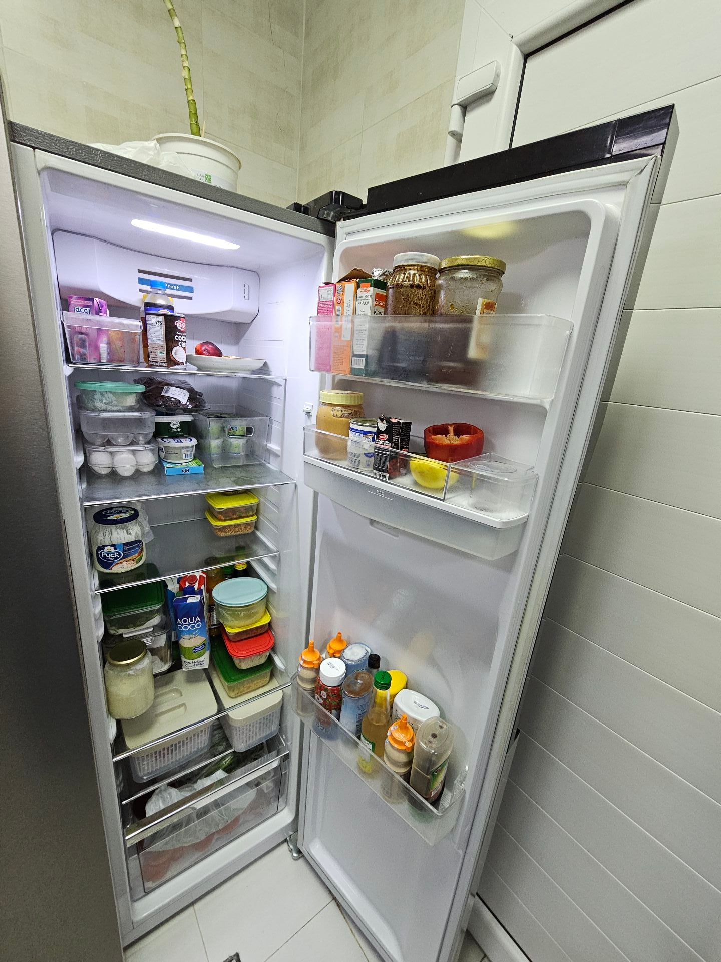 Excellent White-Westinghouse Fridge- American Brand - Image 4