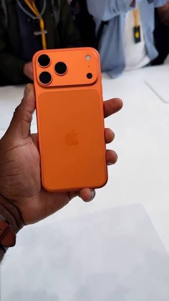 I phone 17 pro max 512gb - Image 2