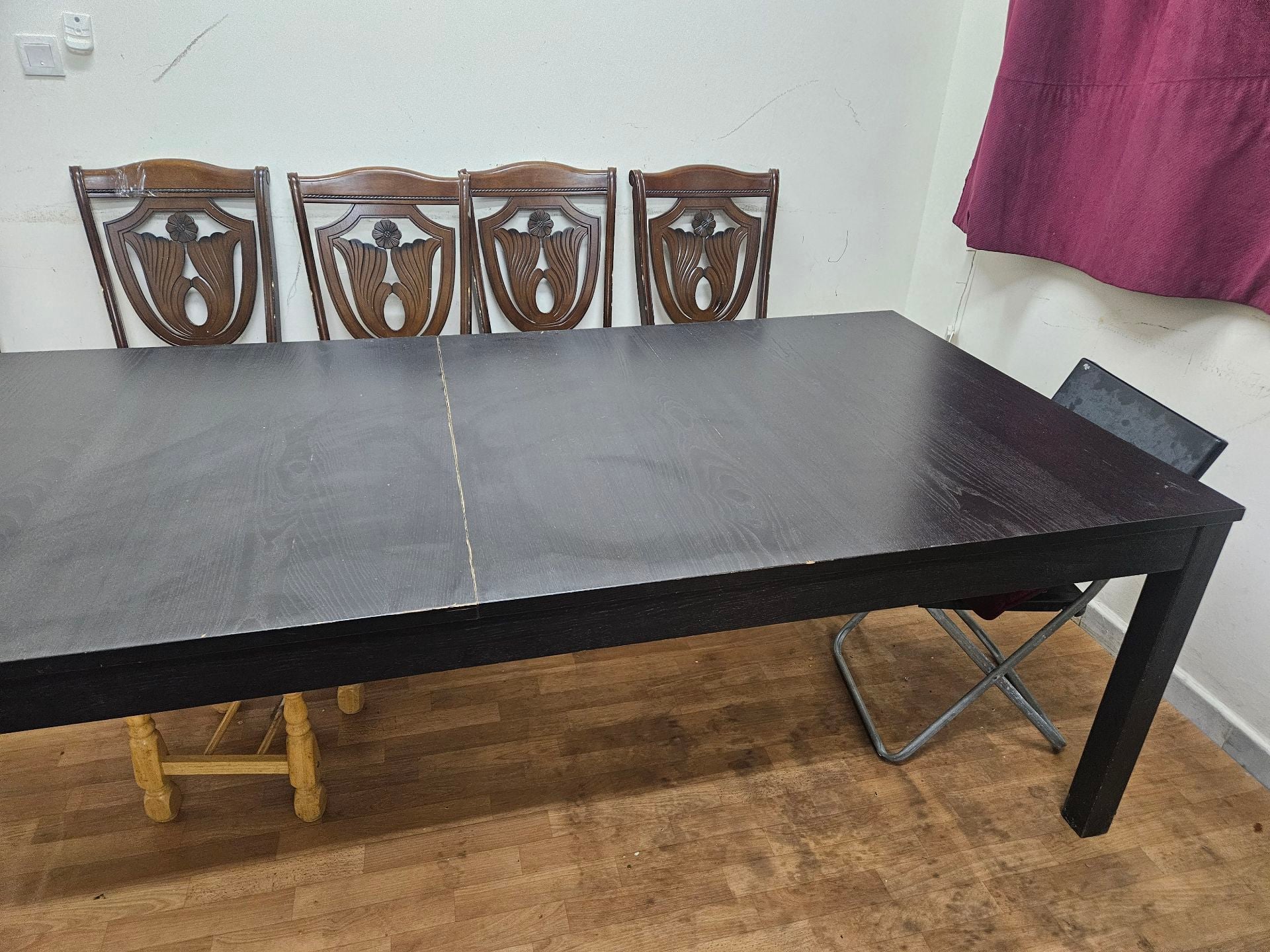 IKEA Extendable Dining Table – Black – Seats 8 to 16 Excellent Condition 200 qr - Image 1