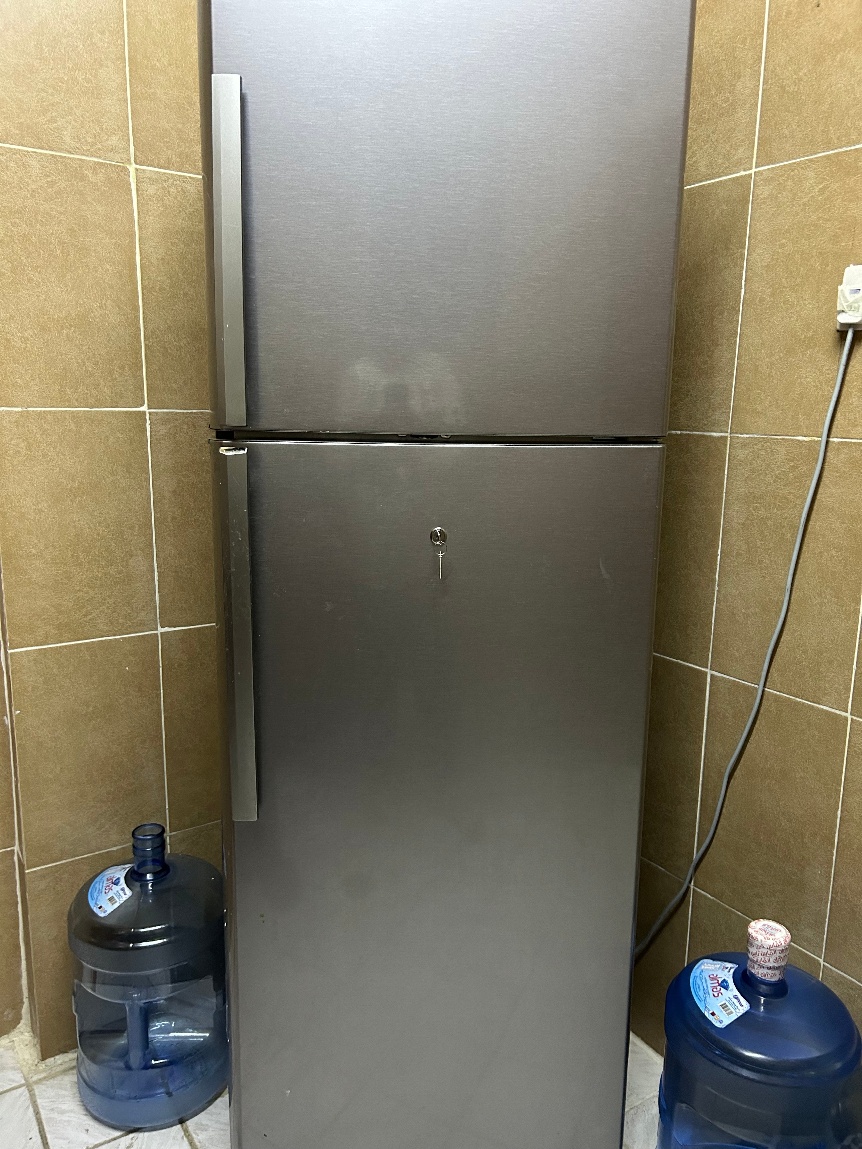 Fridge for urgent sale - Image 1