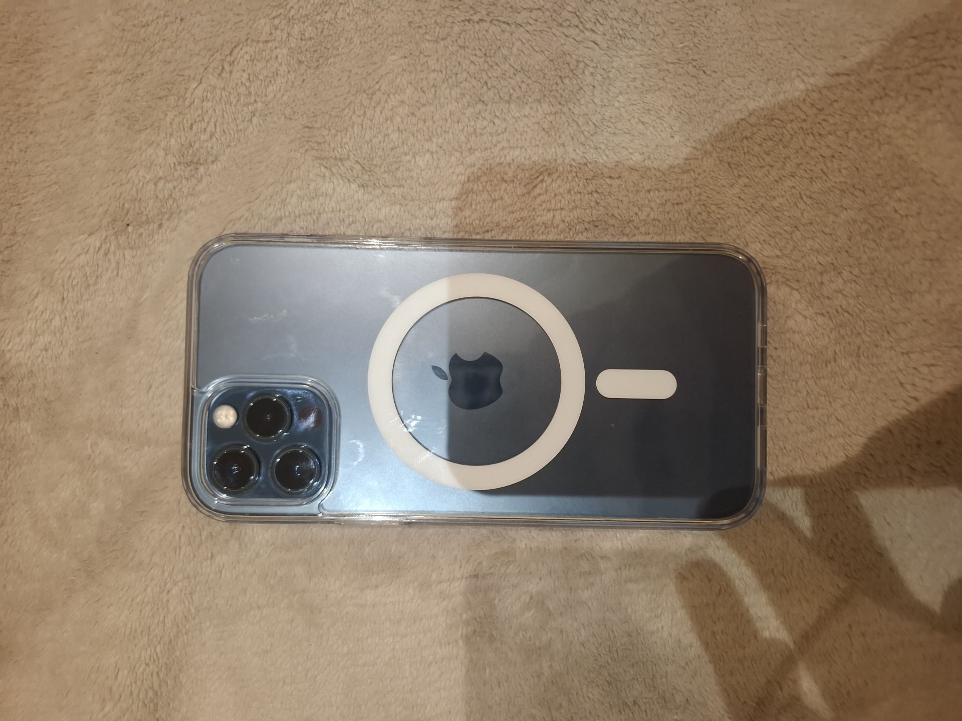 Iphone 12 pro Blue - Image 2