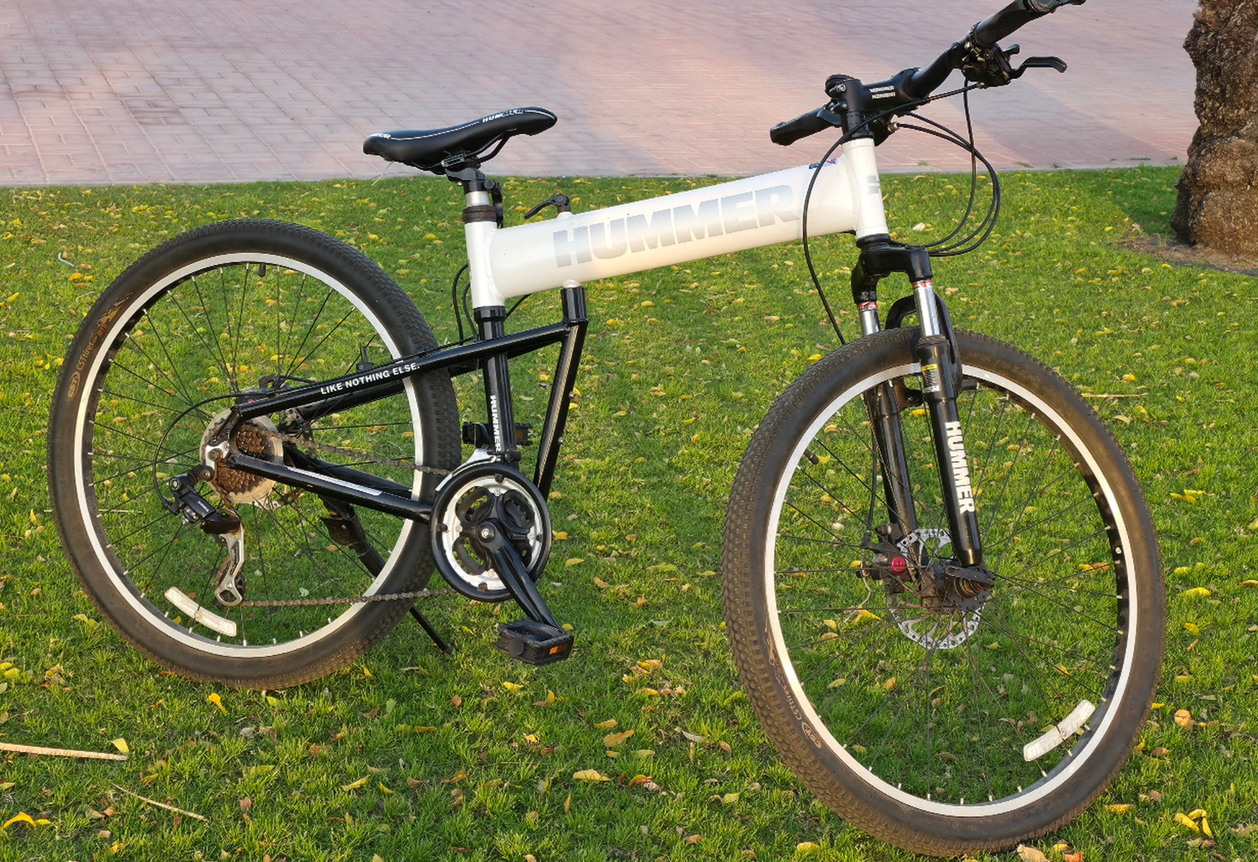 Hummer bicycle - Image 1