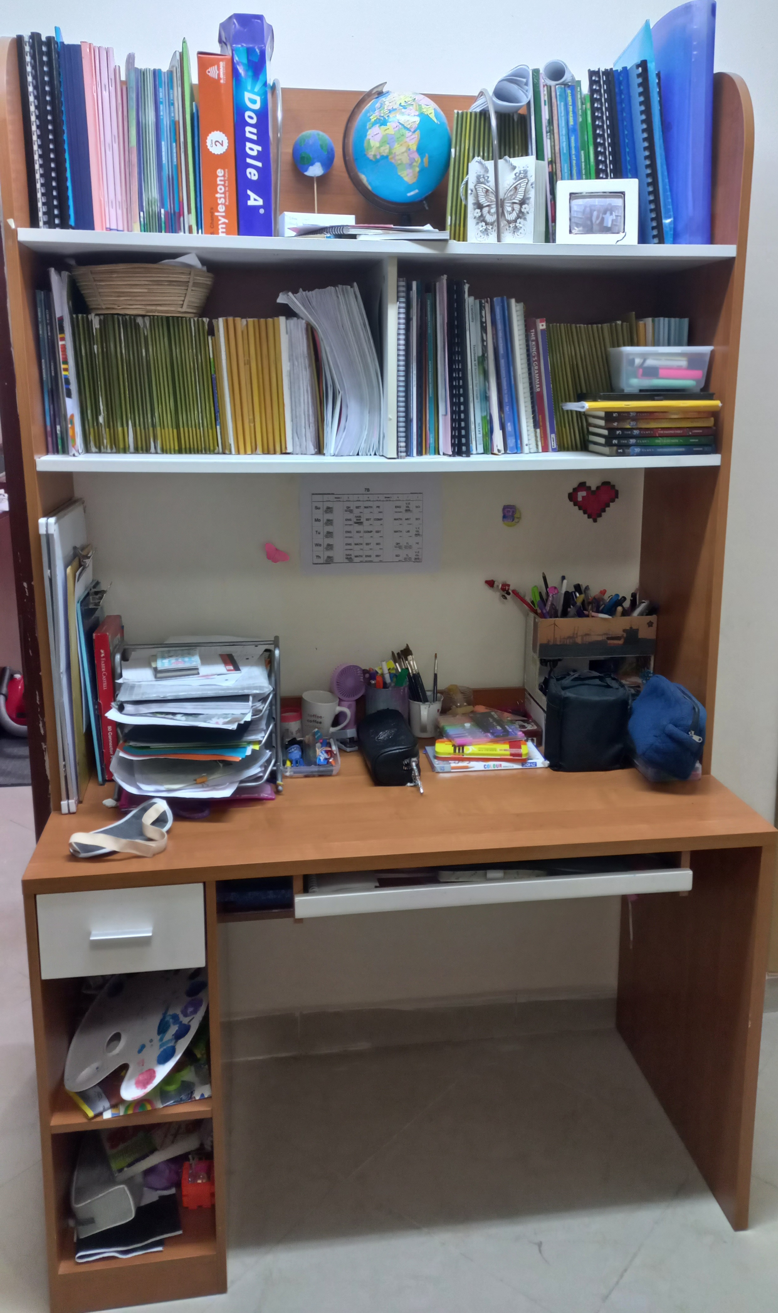 Study table/Computer table  - Image 4