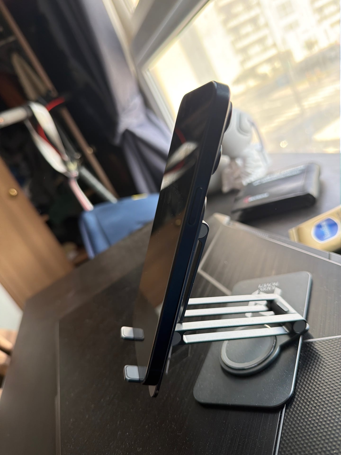 I phone 15 pro max, 512 GB, 86% battery health - Image 4