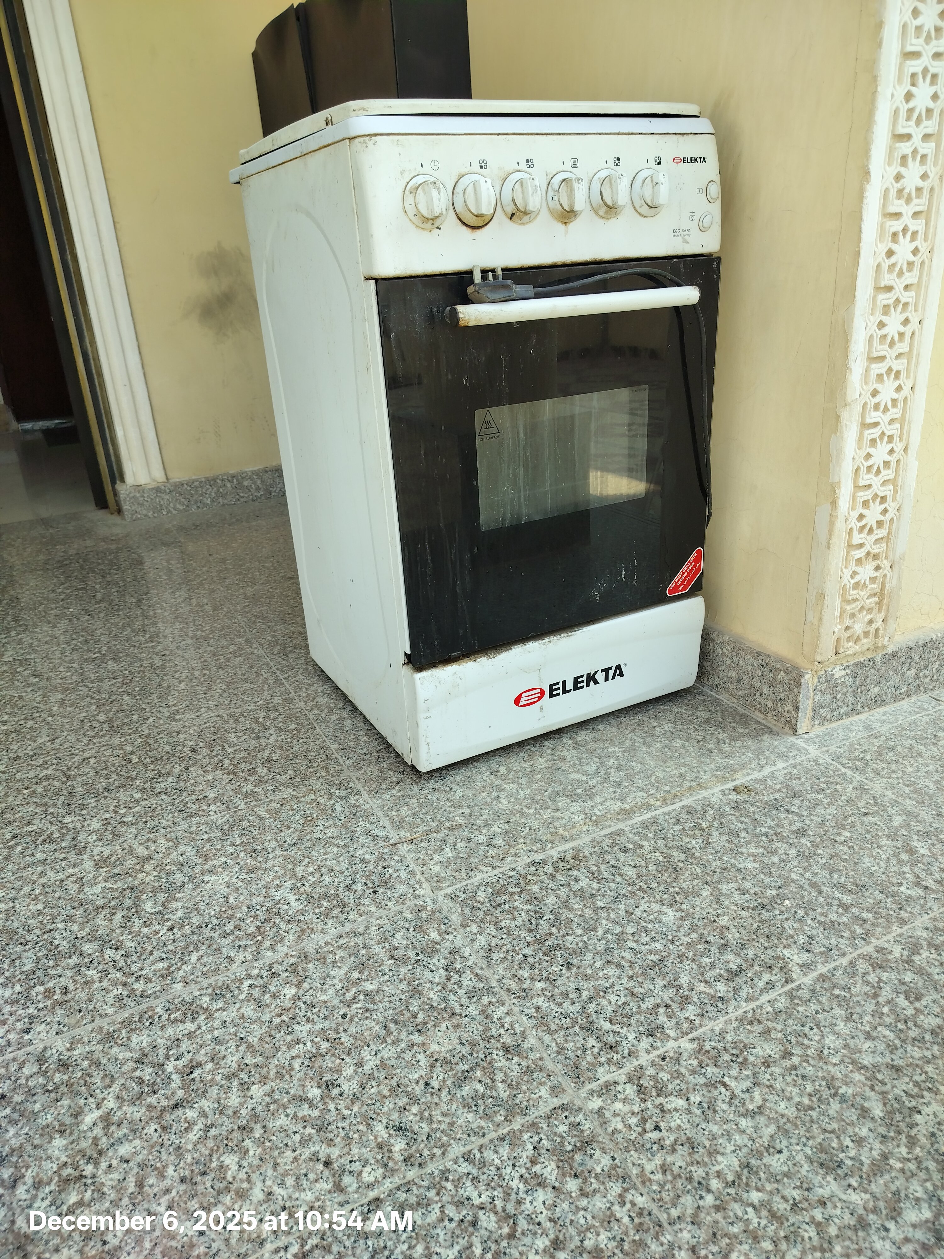 Elekta Cooking Range (EGO-567K) 4 Burner - Image 4