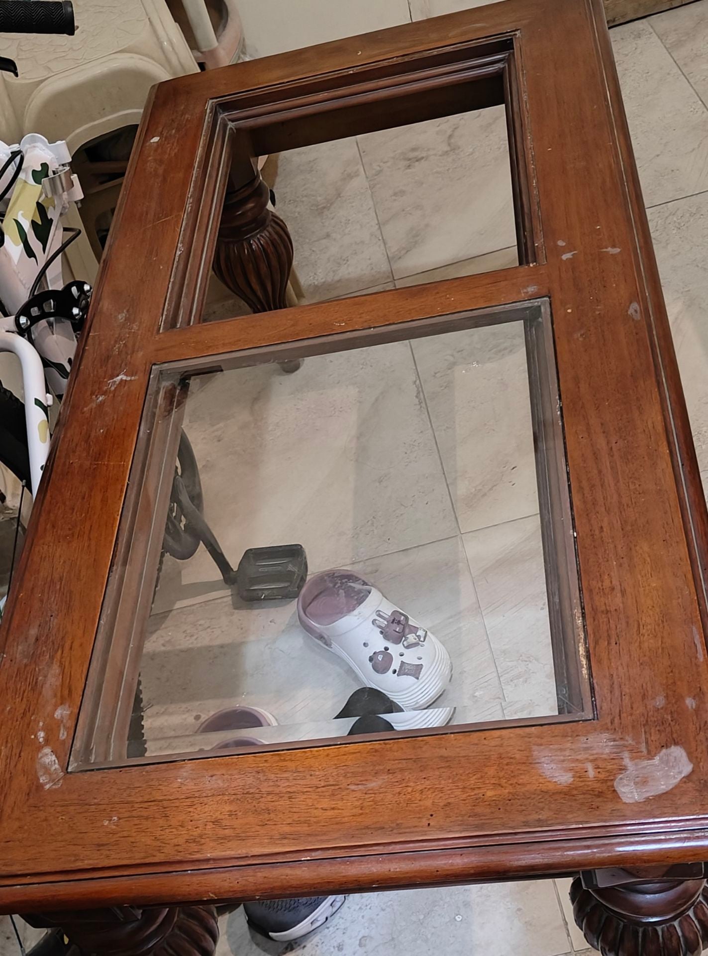 Tea table/ coffee table  - Image 3