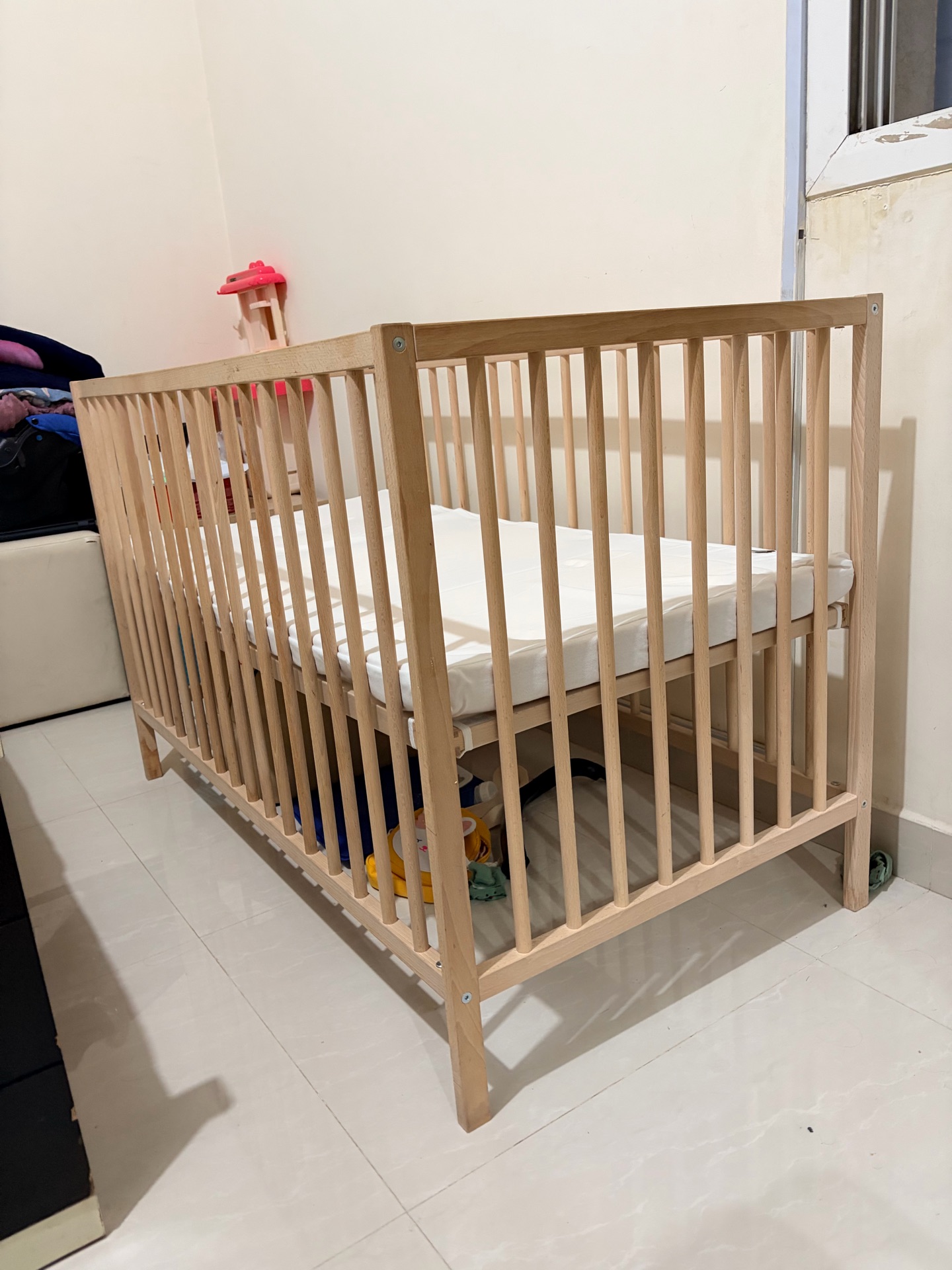 BABY CRIB COAT WITH NEW MATTRESS -NEVER USED - Image 2