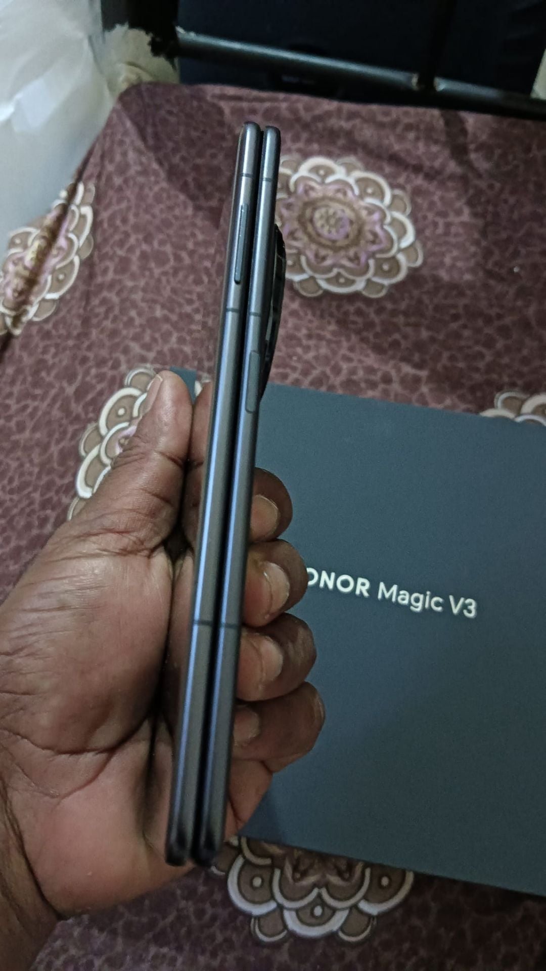 نفس حالة جديدة Honor Magic V3 16GB رام 512GB تخزين مع إكسسوارات - Image 7