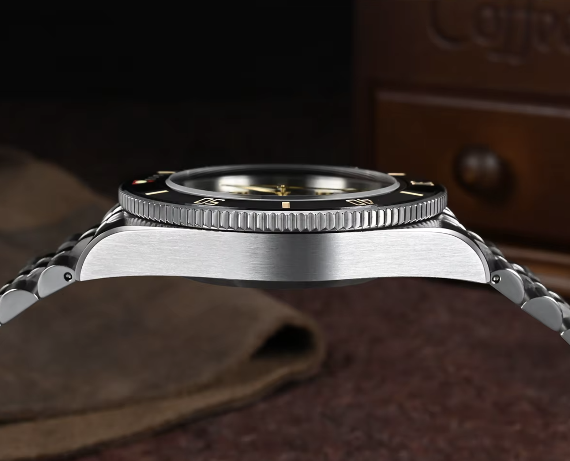 San Martin 3D Waffle Dial New 40mm Dive Watch - Image 5