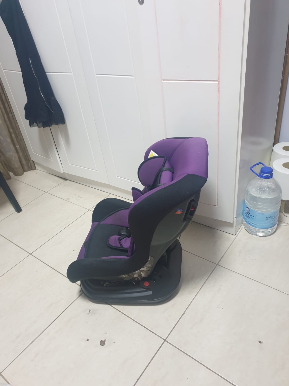 Car seat for kids almost new rarely used - Image 4