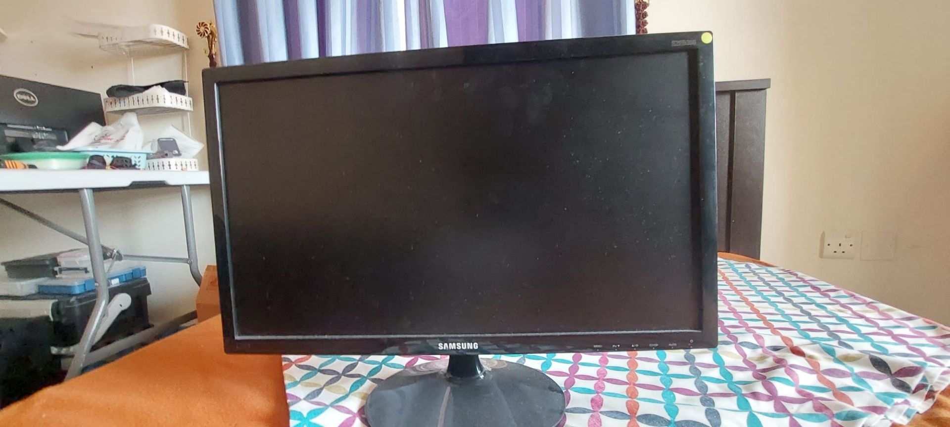 Samsung display monitor 22" with cpu  - Image 2