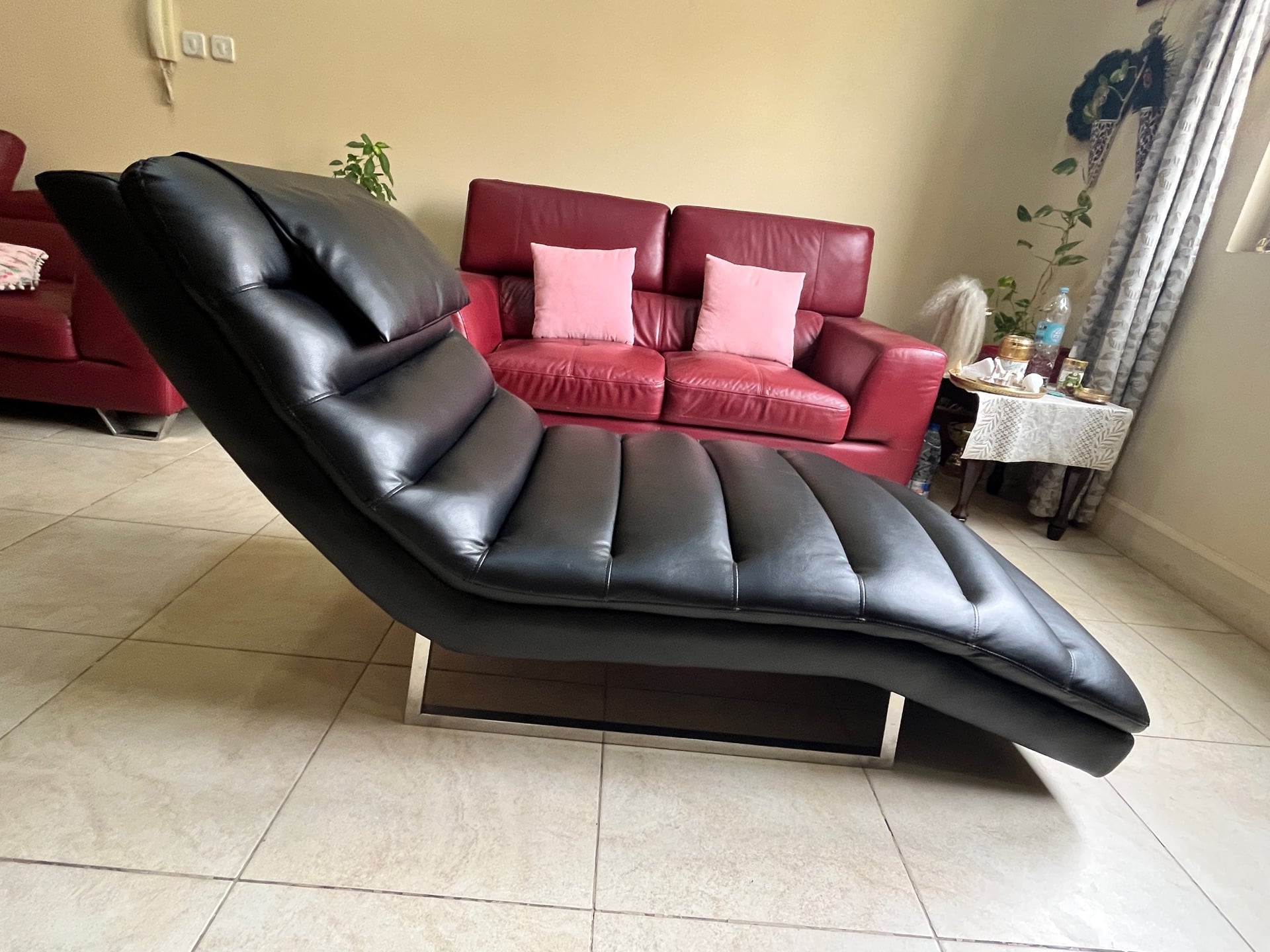 RUSSO Chaise Lounge - Black Leather Gel  - Image 3