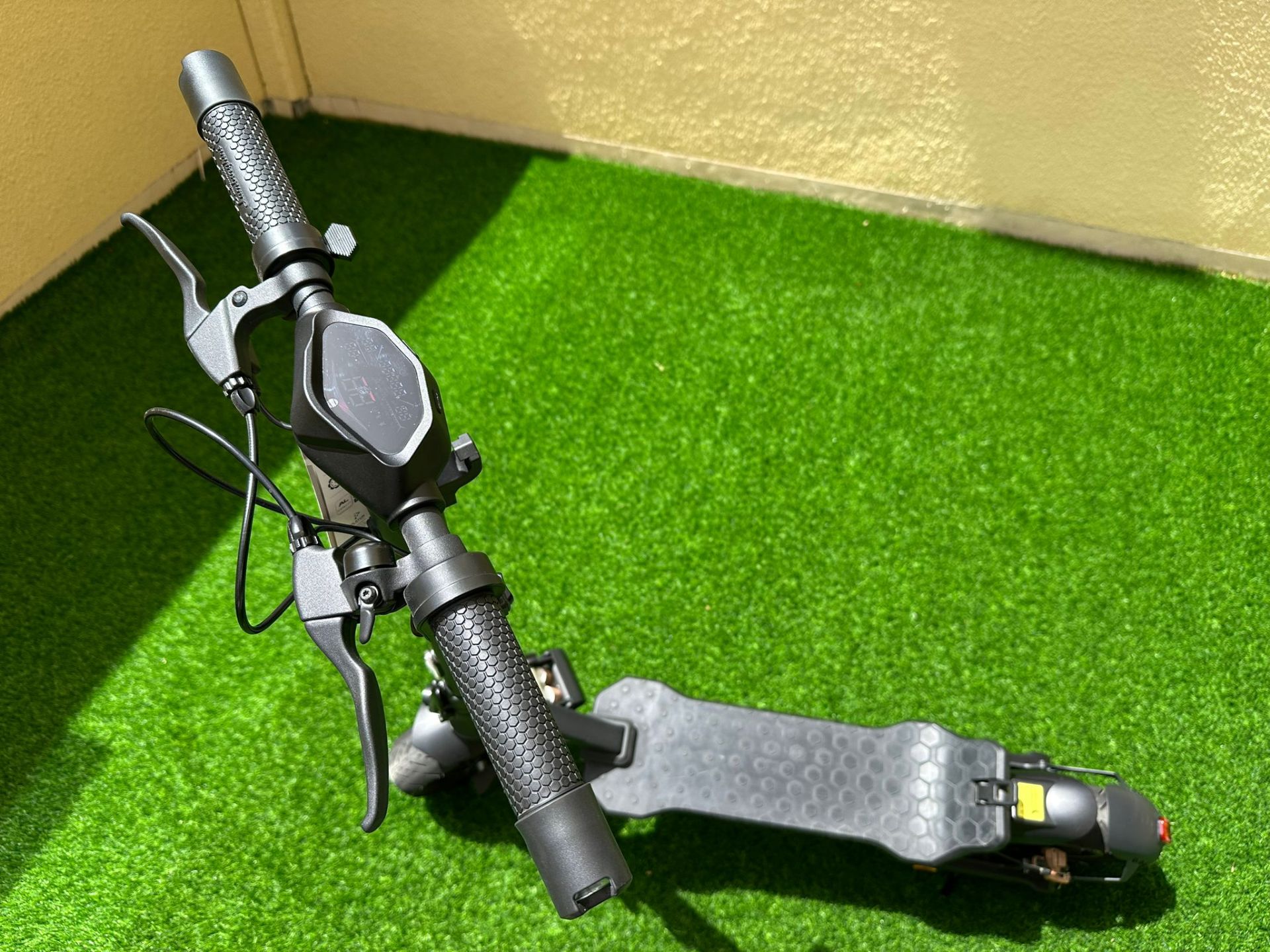 Lamborghini AL eXT e-Scooter - Bronze - Image 4
