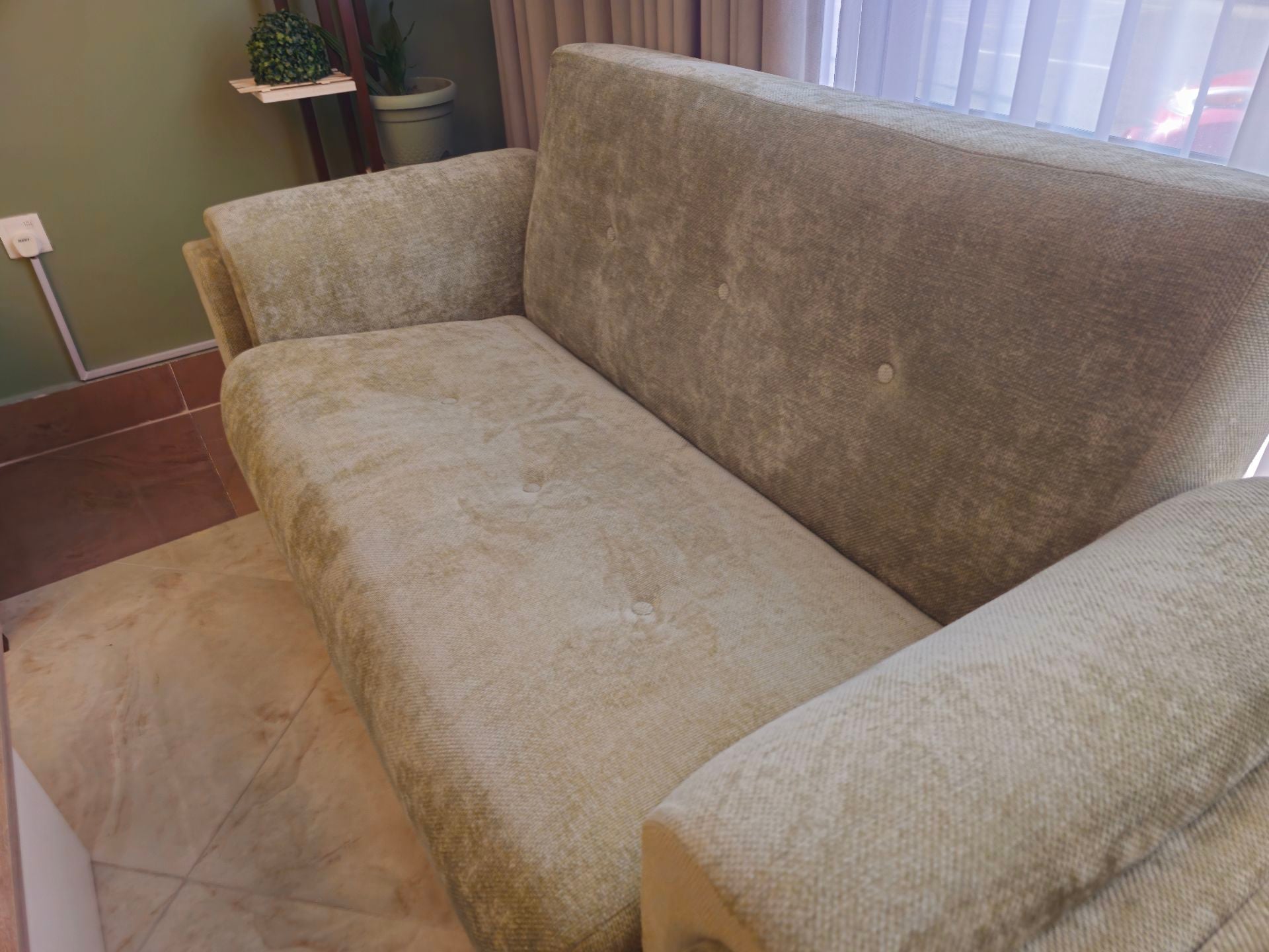 Sofa-3 nos , wardrobs-2 nos , chairs-2nos, 1 dressing table - Image 2