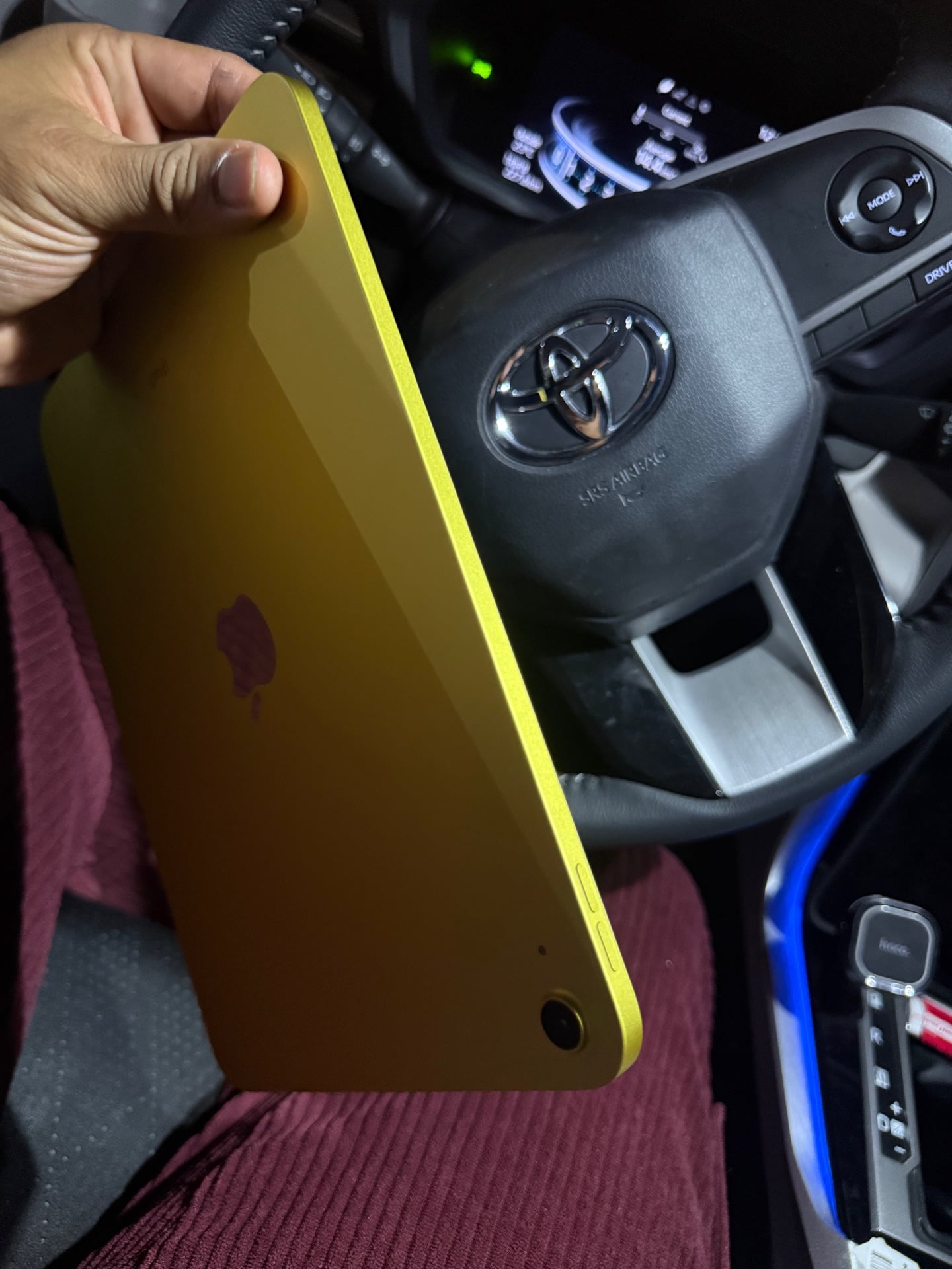 IPad 10genaration 256gb - Image 3