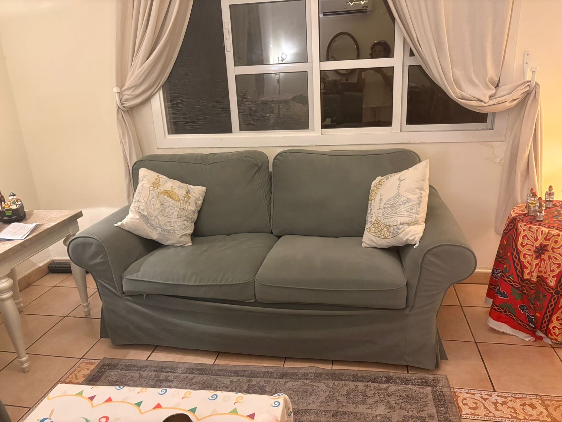 3 peace home center couch green colored cover  - Image 3