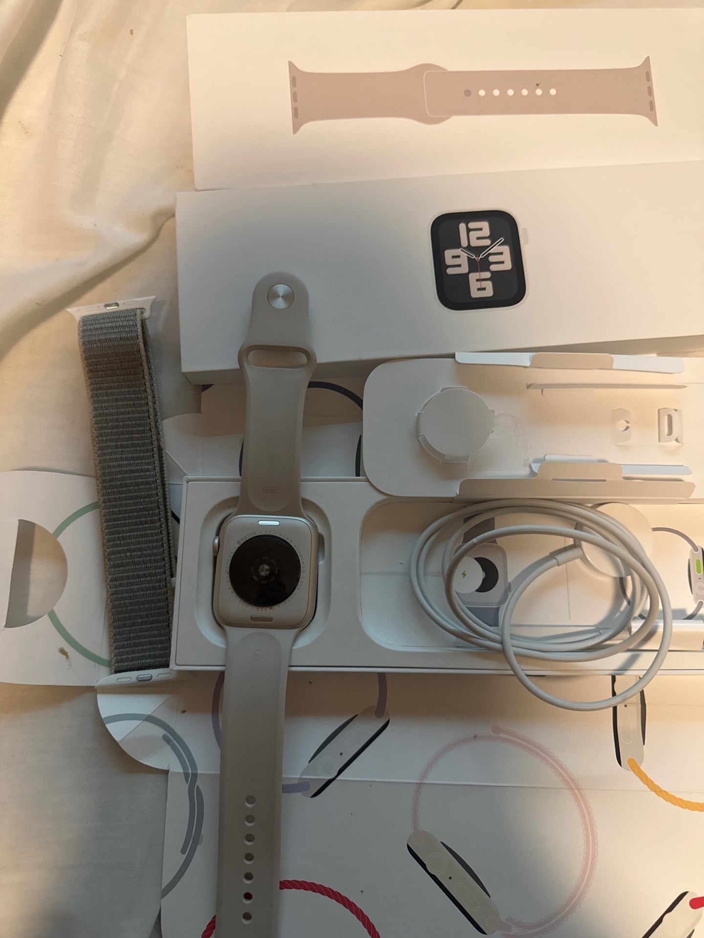 Apple watch SE (2nd generation. 2024 model) - Image 4