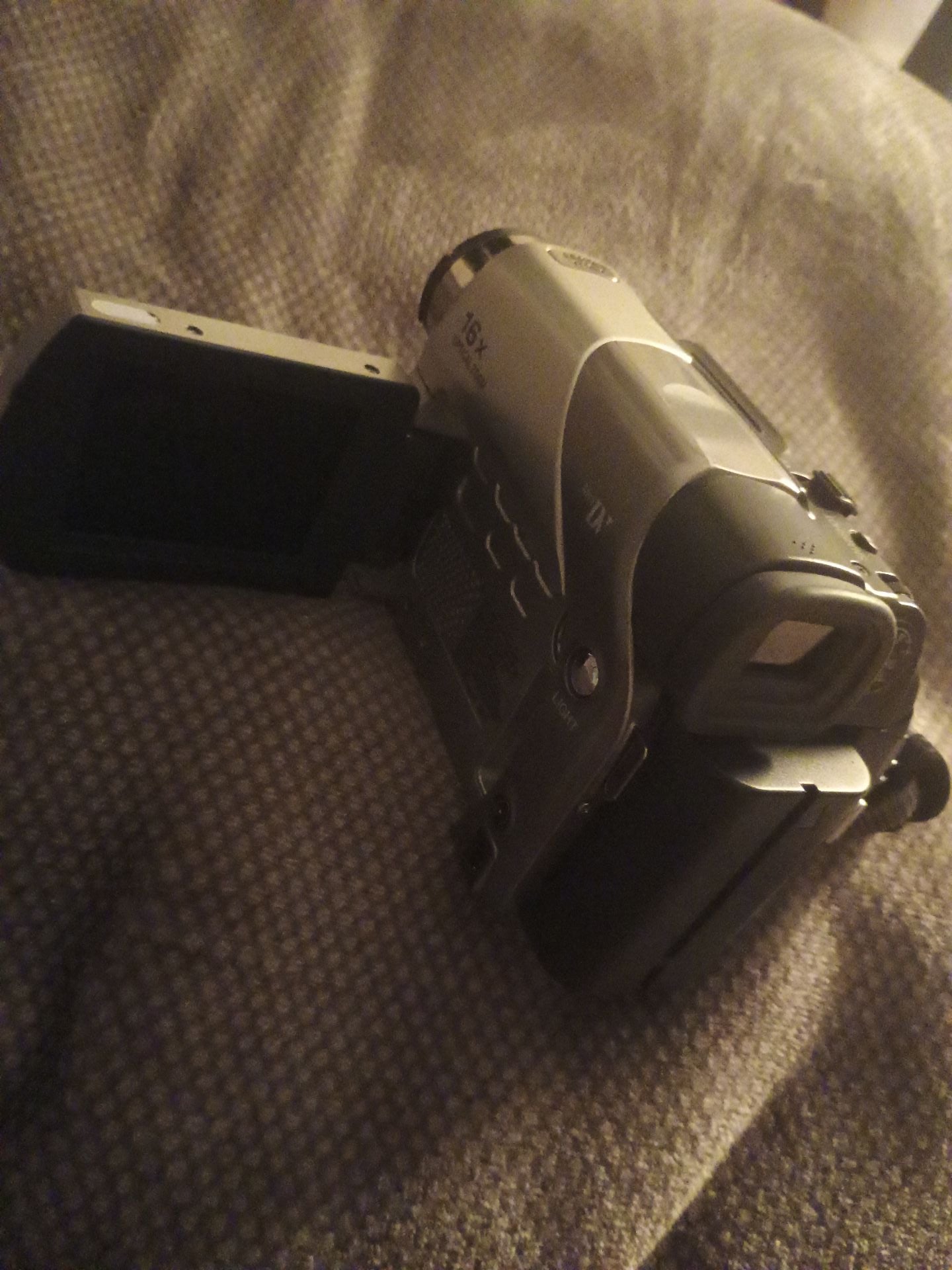 JVC camcorder  - Image 2