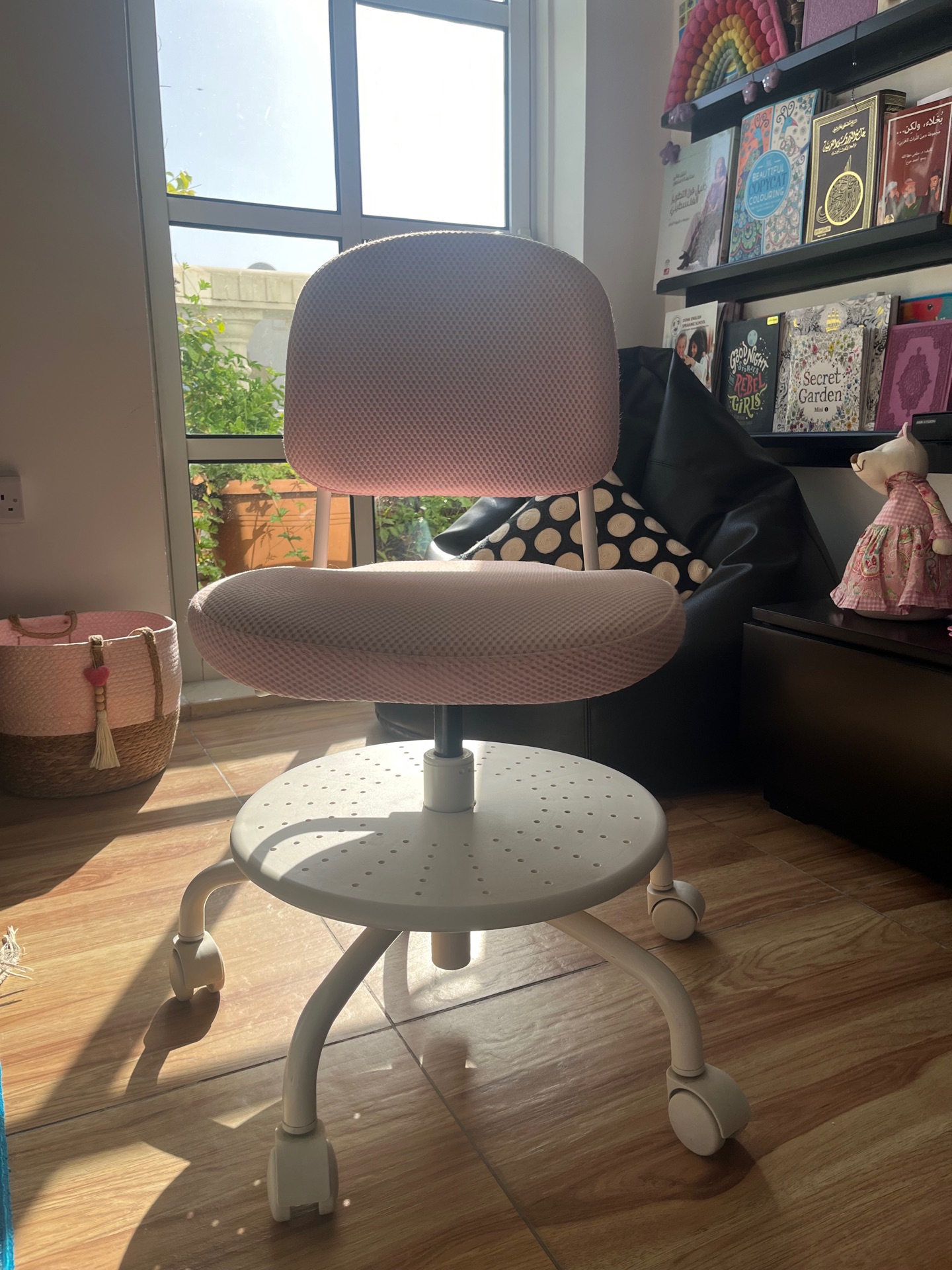 Children’s disk chairs - Image 1