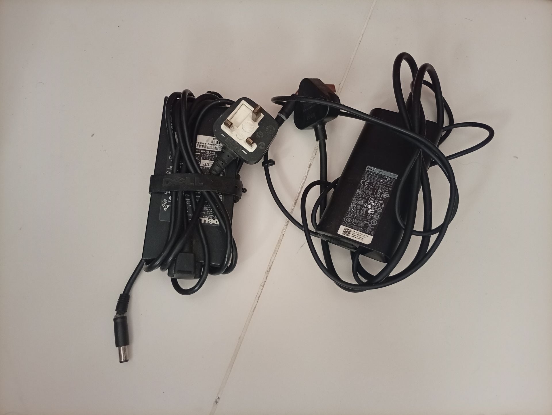 Dell original portable chargers and original Dell docking station port PRO2X - Image 7