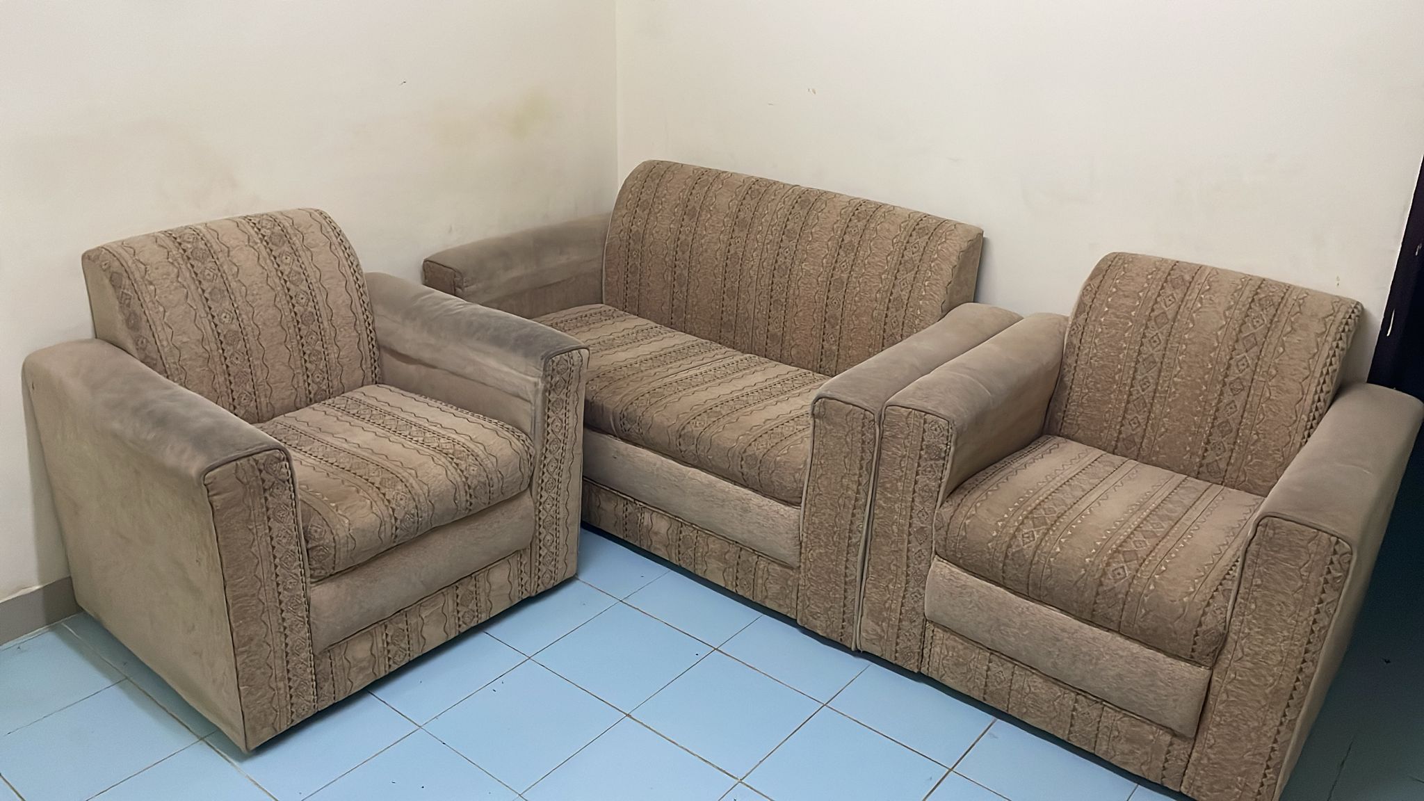 Sofa (2+1+1) - Image 3