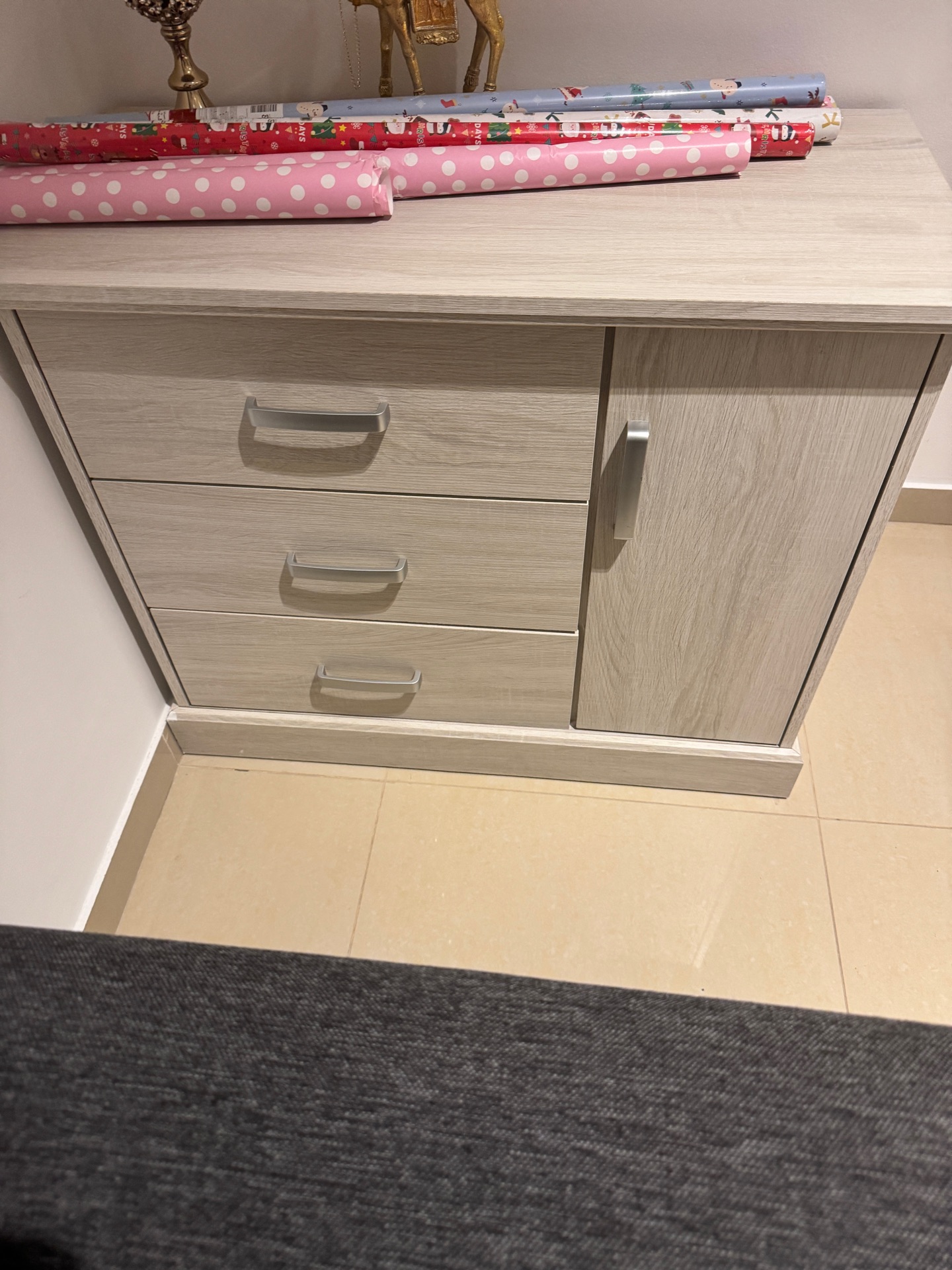 Bed with Mattress side table and dresser - Image 3